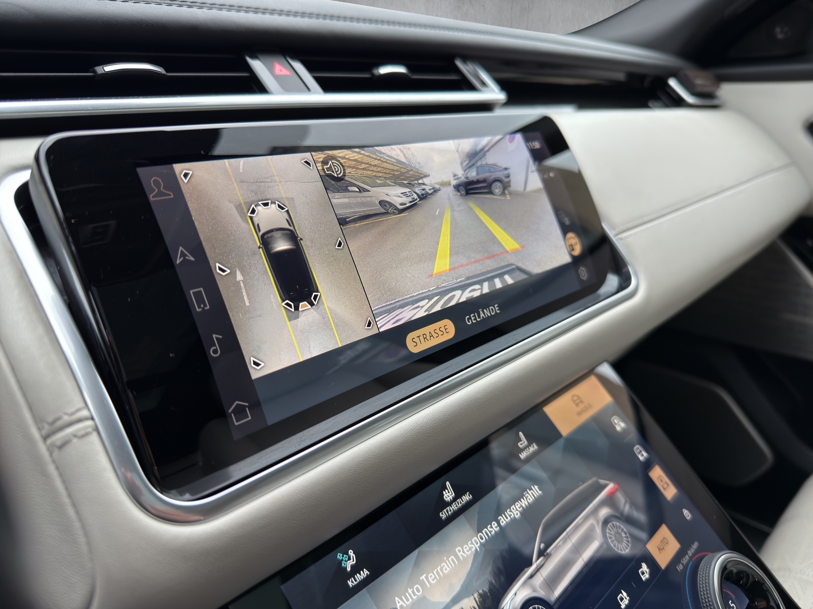 LAND ROVER Range Rover Velar R-Dynamic P 400 Automatic-image-15
