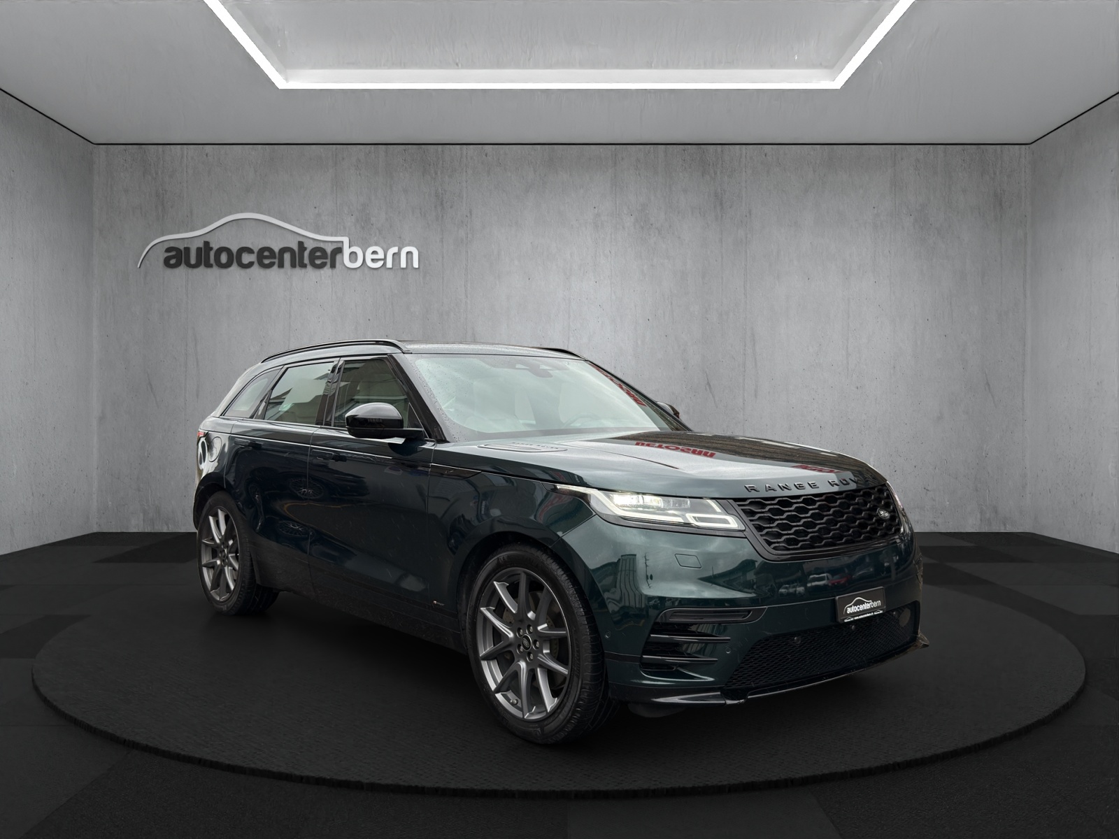 LAND ROVER Range Rover Velar R-Dynamic P 400 Automatic-image-0