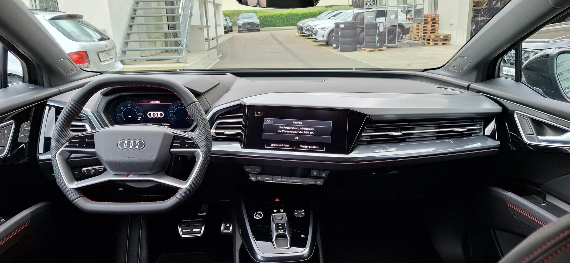 AUDI Q4 e-tron 45 Edition Swiss Ski quattro-image-9
