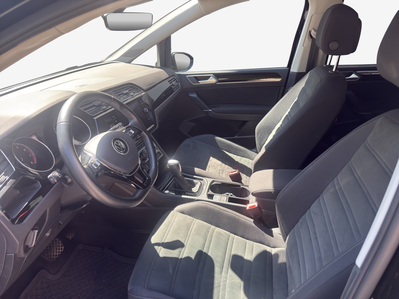 VW Touran 1.5 TSI EVO Highline DSG-image-7