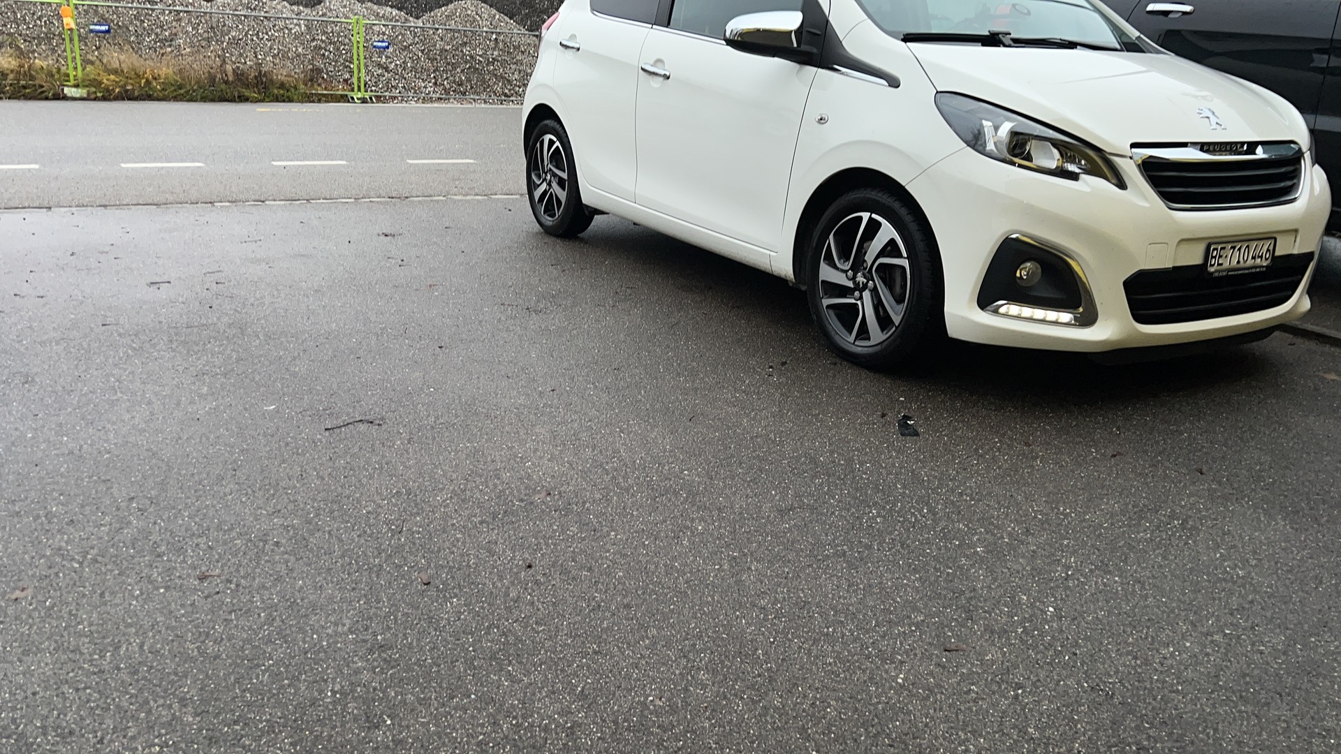 PEUGEOT 1.2 PureTech Allure Top-image-4
