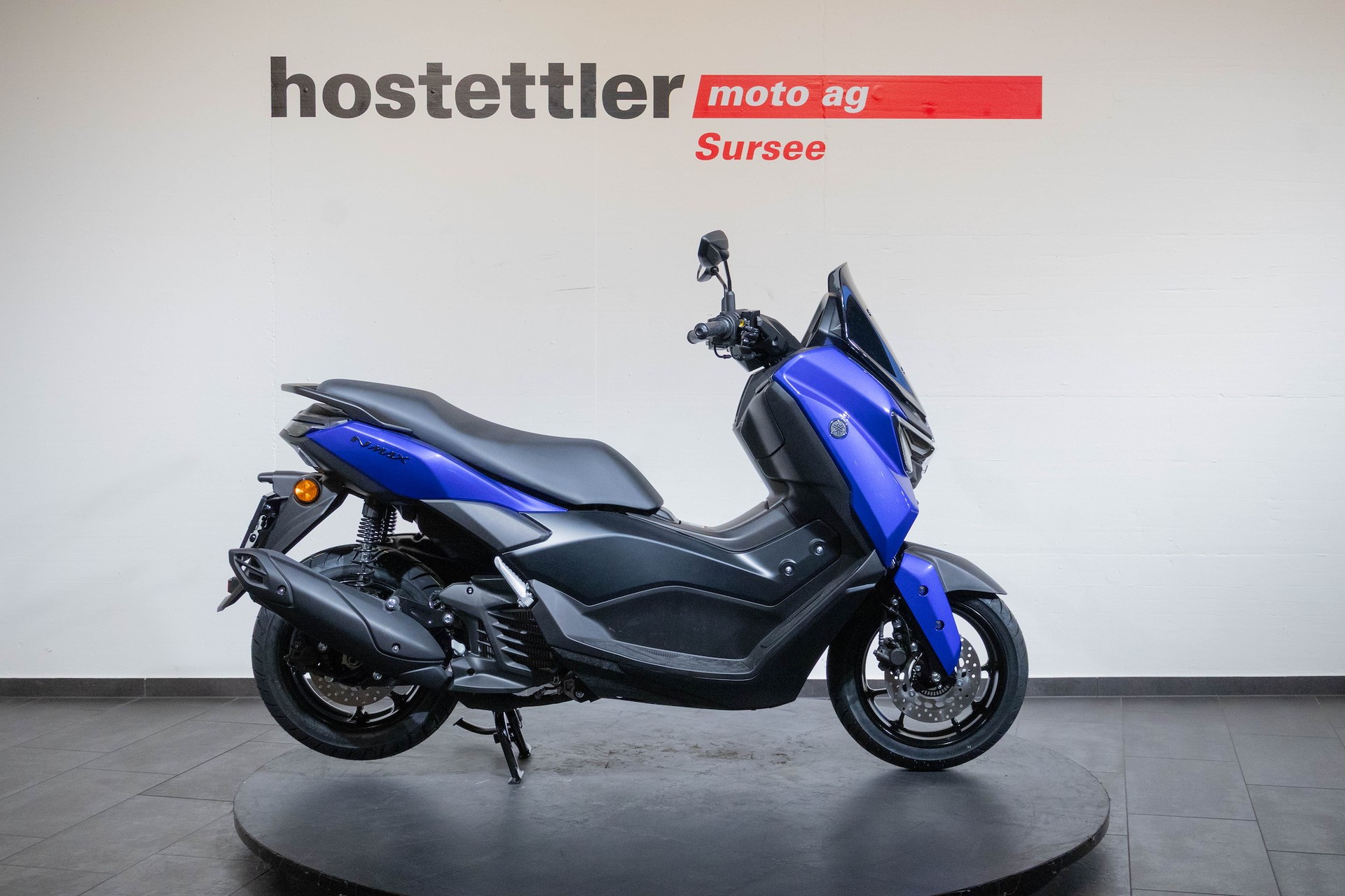YAMAHA NMAX 125-showroom-element-1