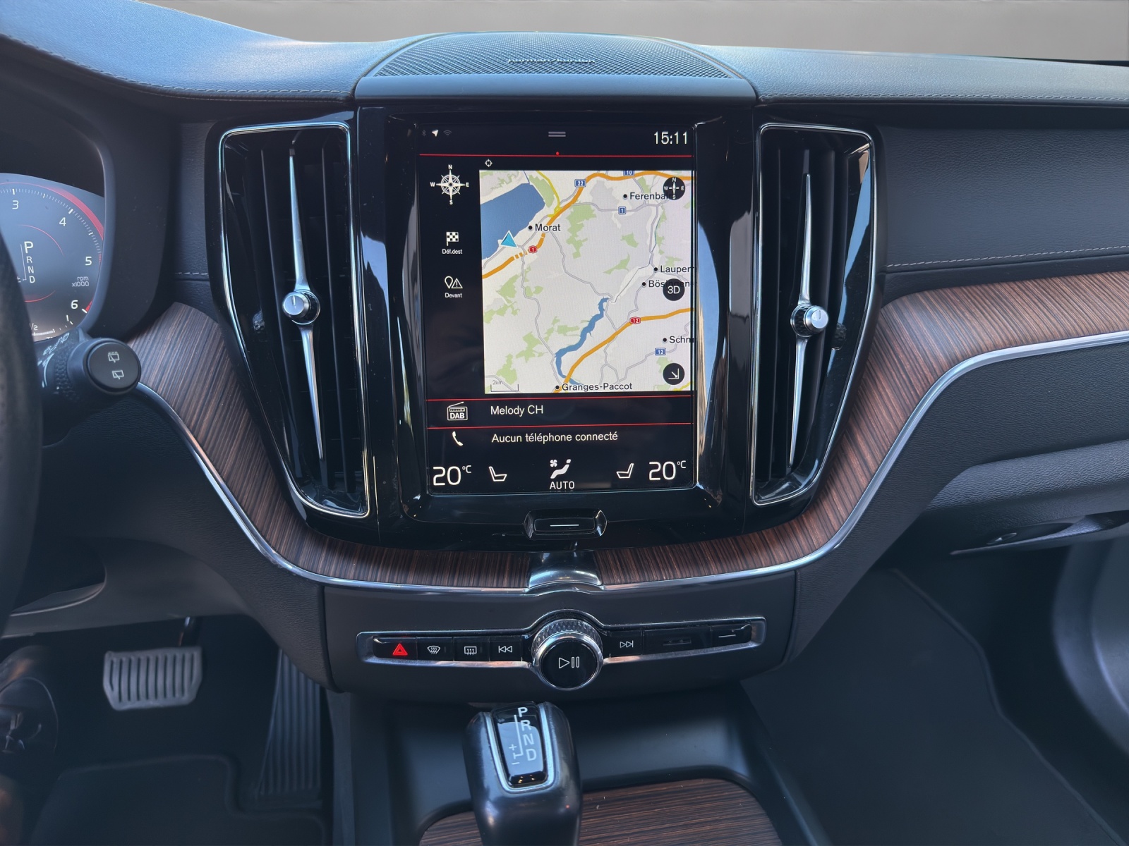 VOLVO XC60 D4 AWD Inscription Geartronic-image-14