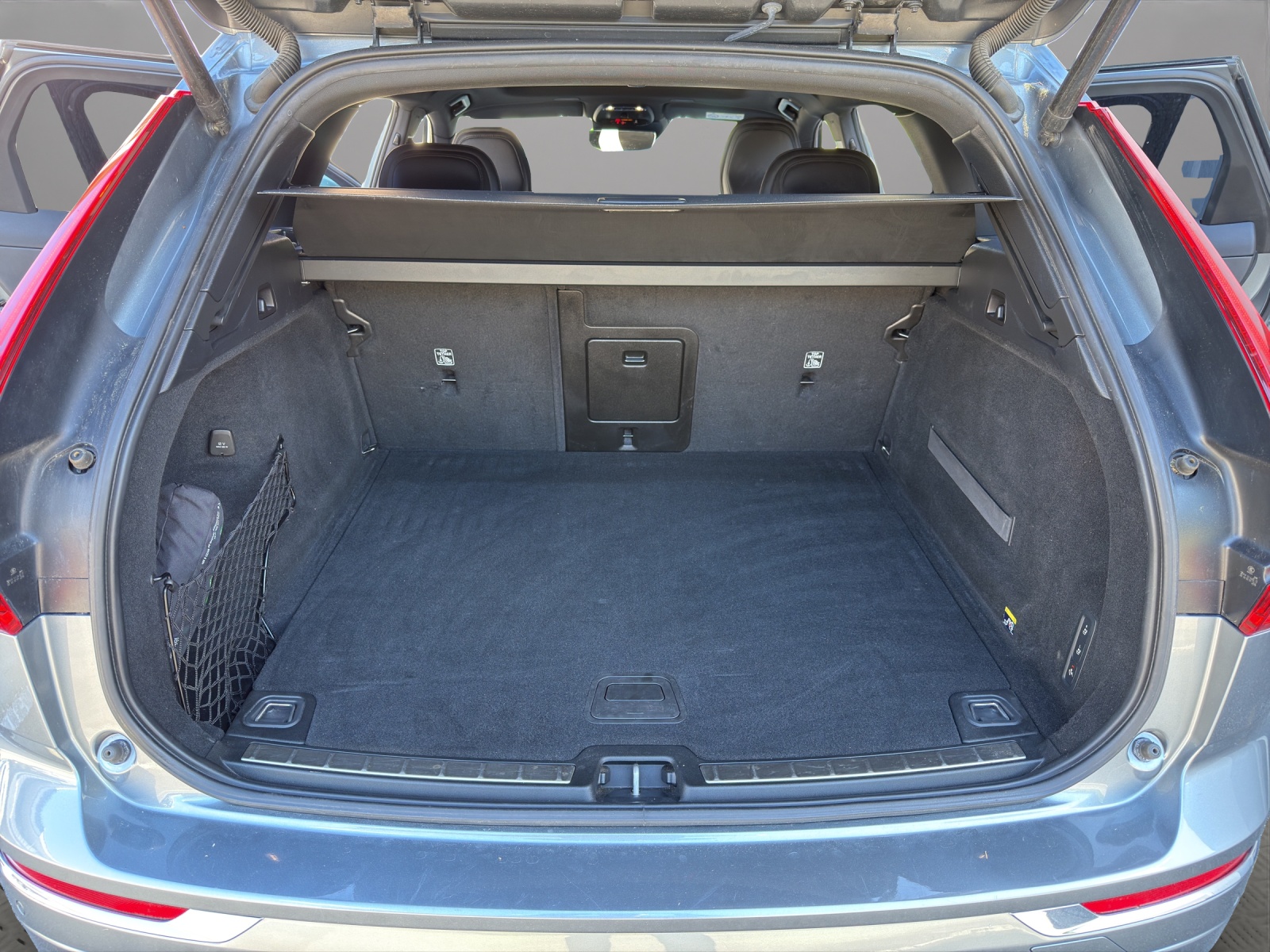 VOLVO XC60 D4 AWD Inscription Geartronic-image-18