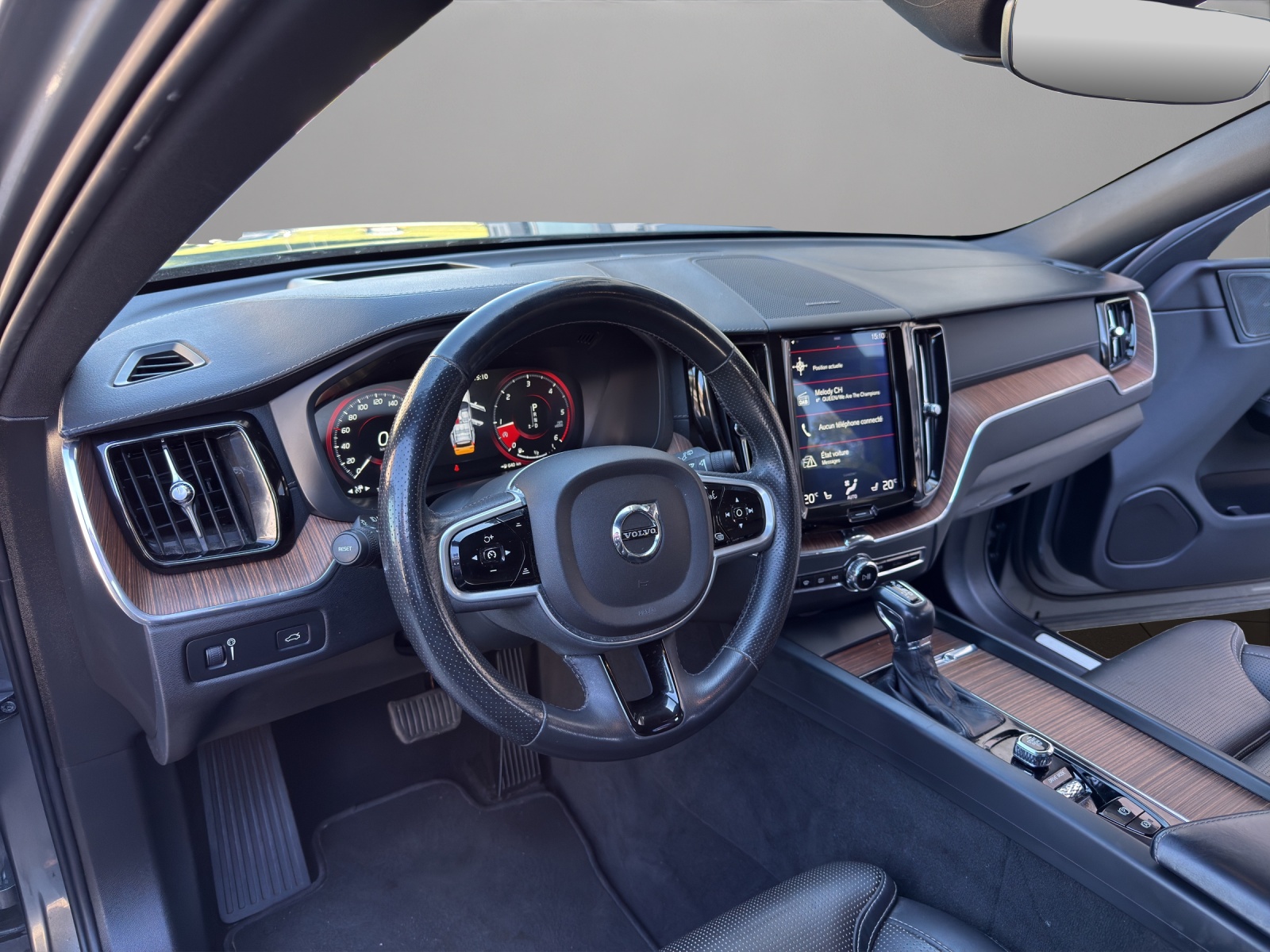 VOLVO XC60 D4 AWD Inscription Geartronic-image-9