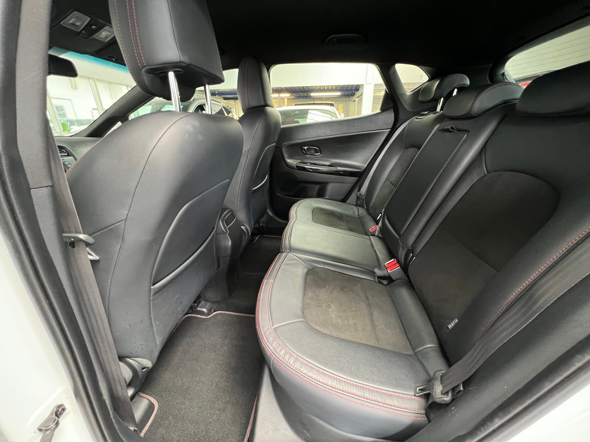 KIA Cee'd 1.6 GDi Turbo GT-image-8
