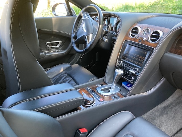 BENTLEY 4.0 V8-image-8