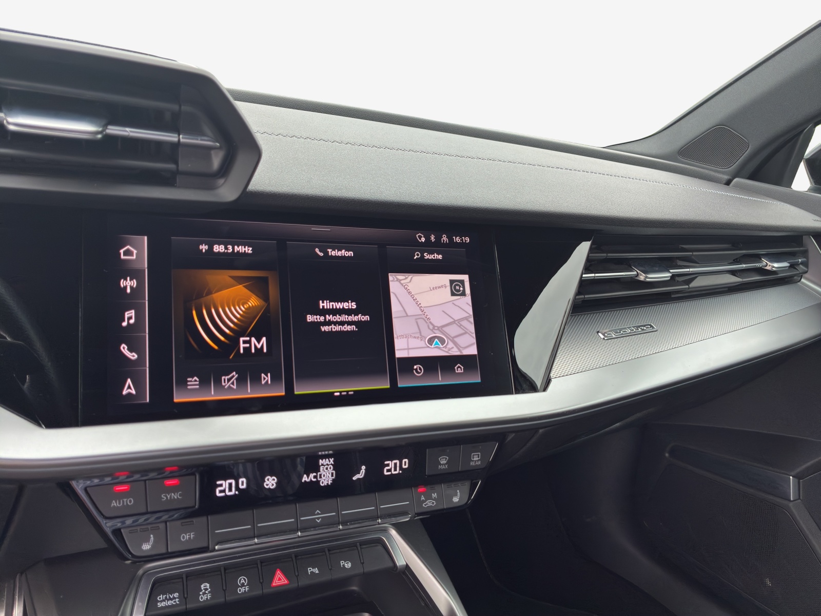 AUDI S3 Sportback 2.0 TFSI quattro S-tronic-image-10