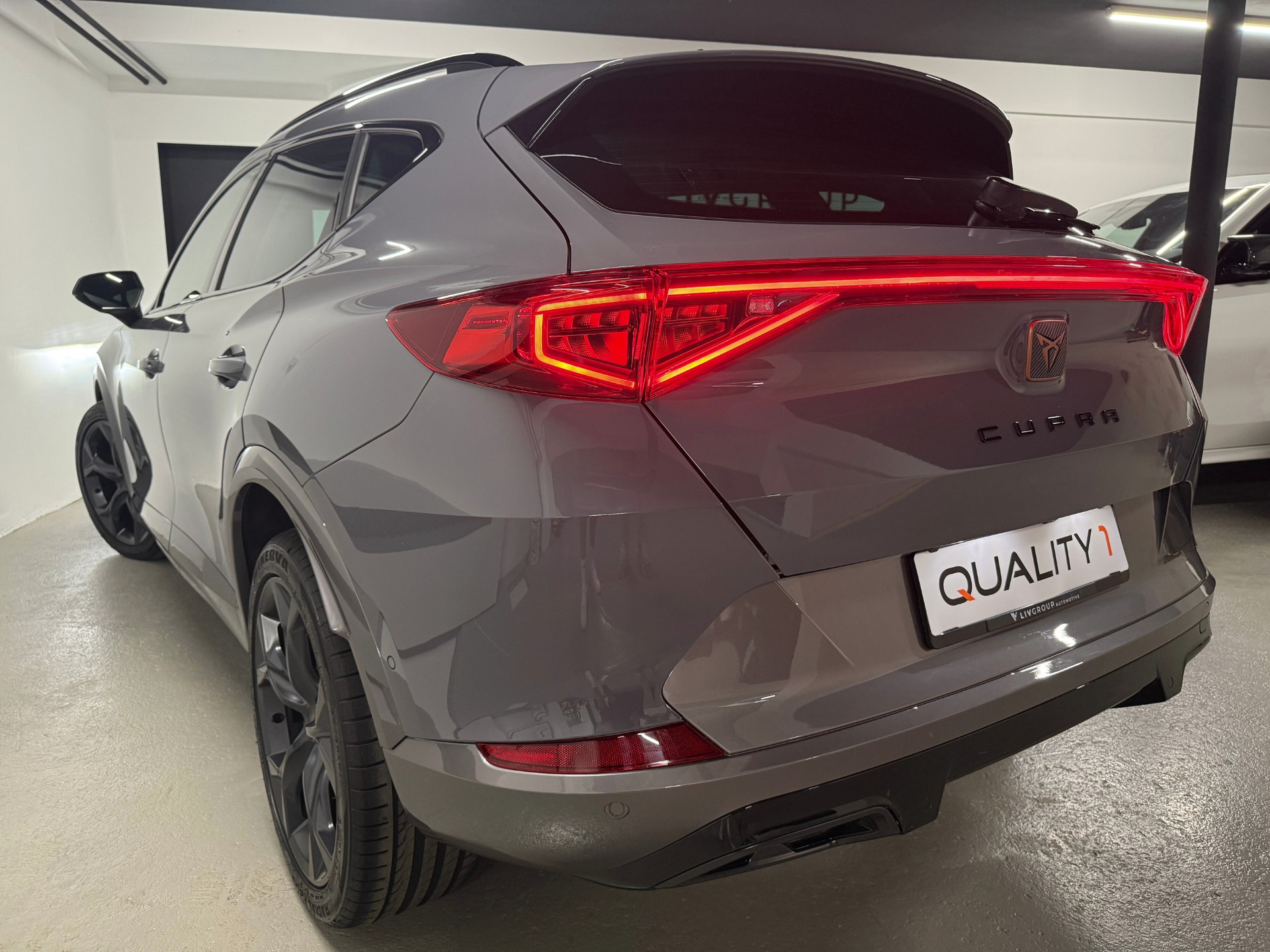 CUPRA Formentor 1.5 TSI DSG-image-5