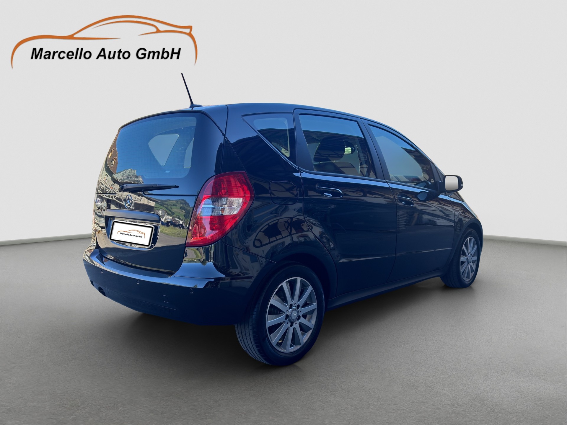 MERCEDES-BENZ A 160 Leader Autotronic-image-11