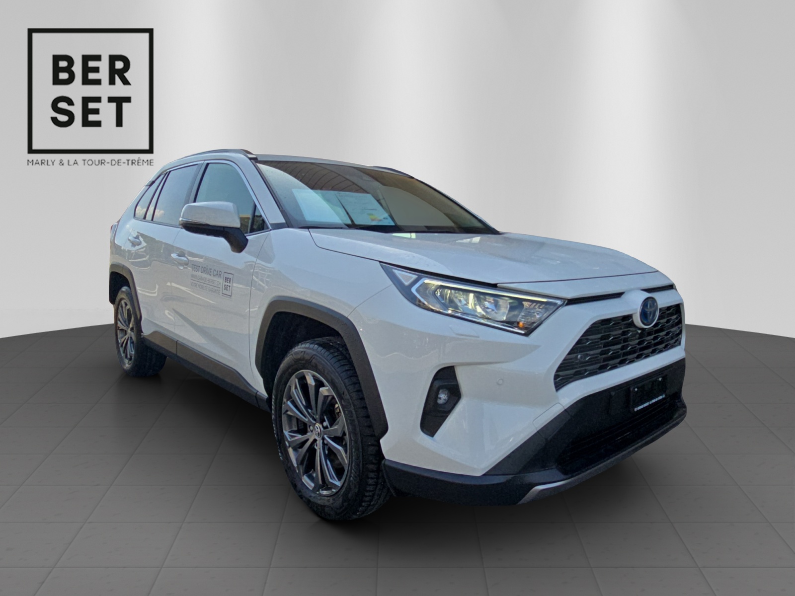 TOYOTA RAV4 2.5 HEV Trend-image-6