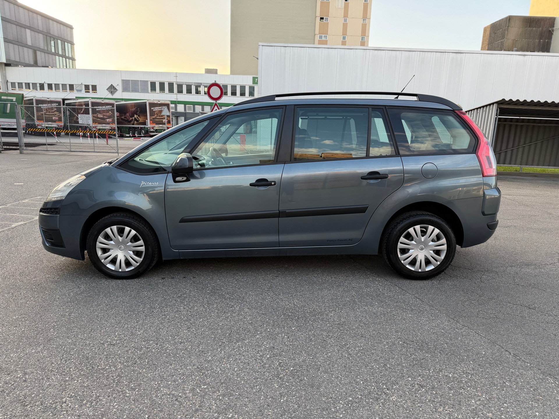 CITROEN Grand C4 Picasso 1.6i 16V Attraction-image-5
