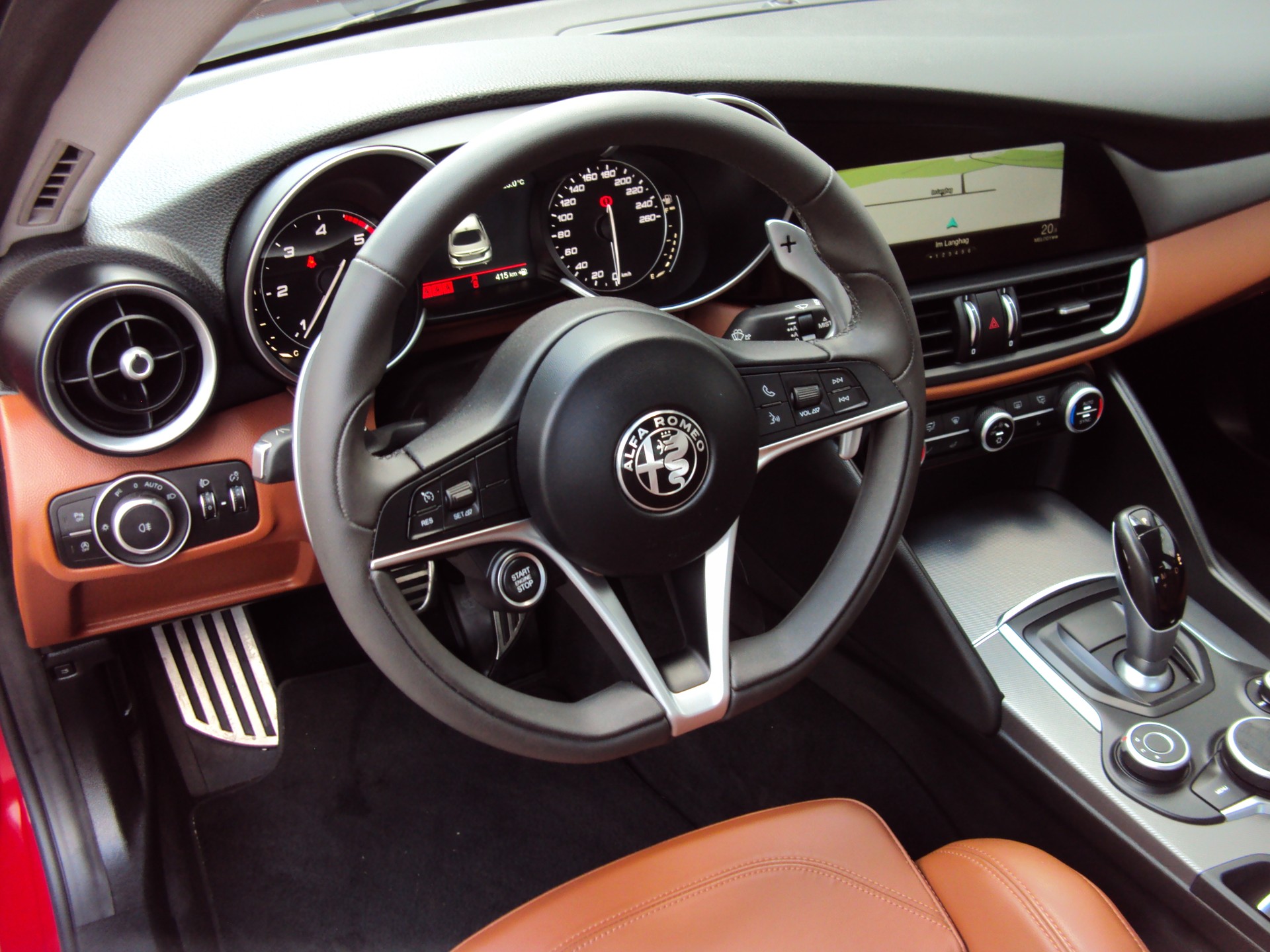 ALFA ROMEO Giulia 2.2 JTDM Veloce Q4 Automatic-image-9