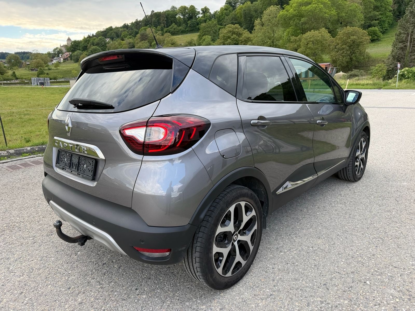 RENAULT Captur 1.2 T 16V Intens EDC-image-4