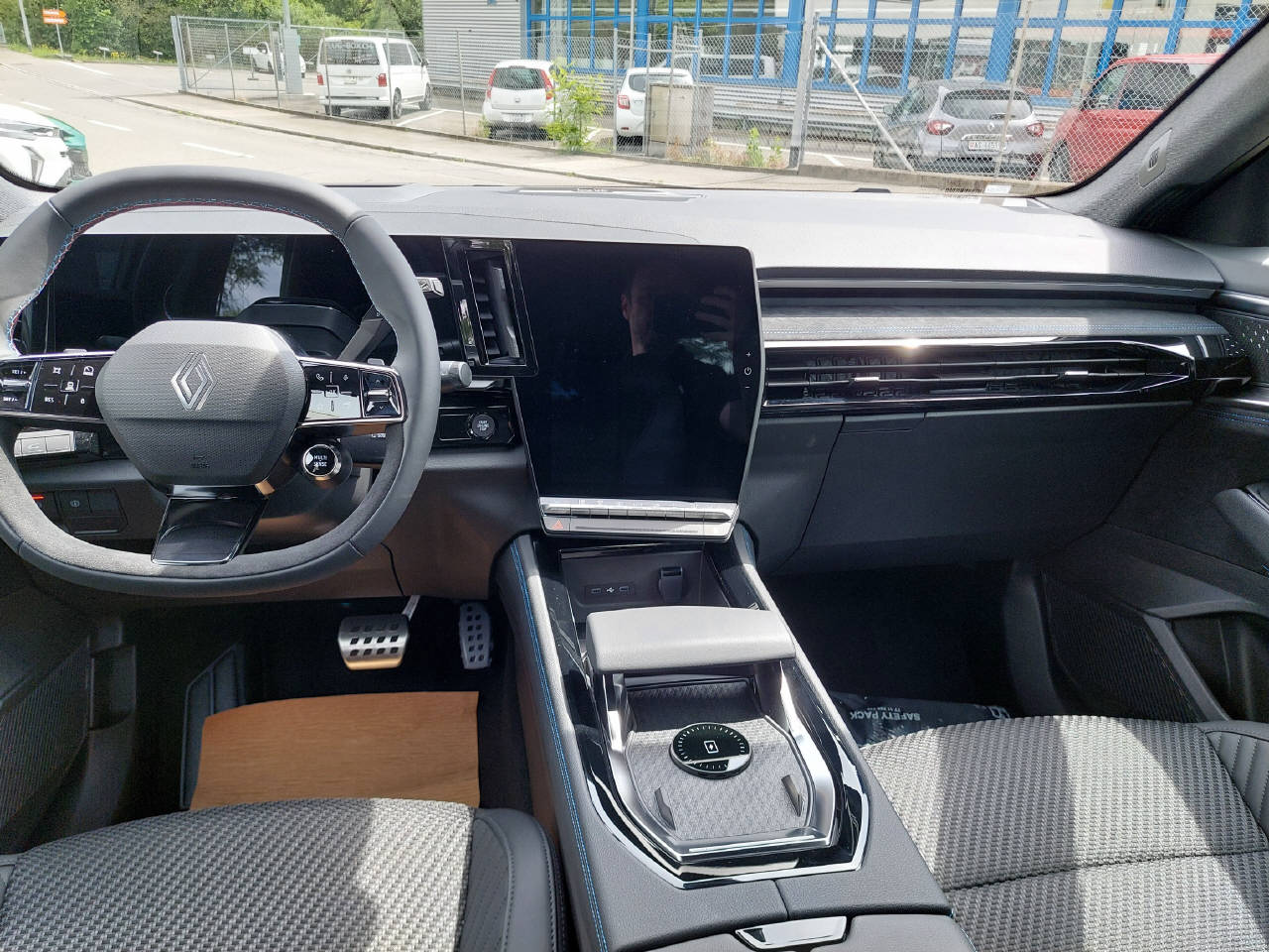 RENAULT Austral 1.2 E-Tech esprit Alpine 200-image-8