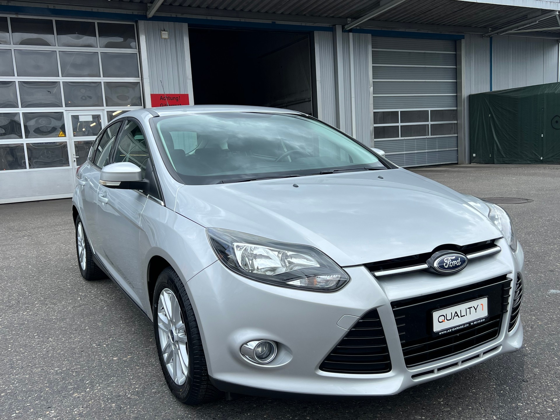 FORD Focus 1.6i VCT Titanium PowerShift
