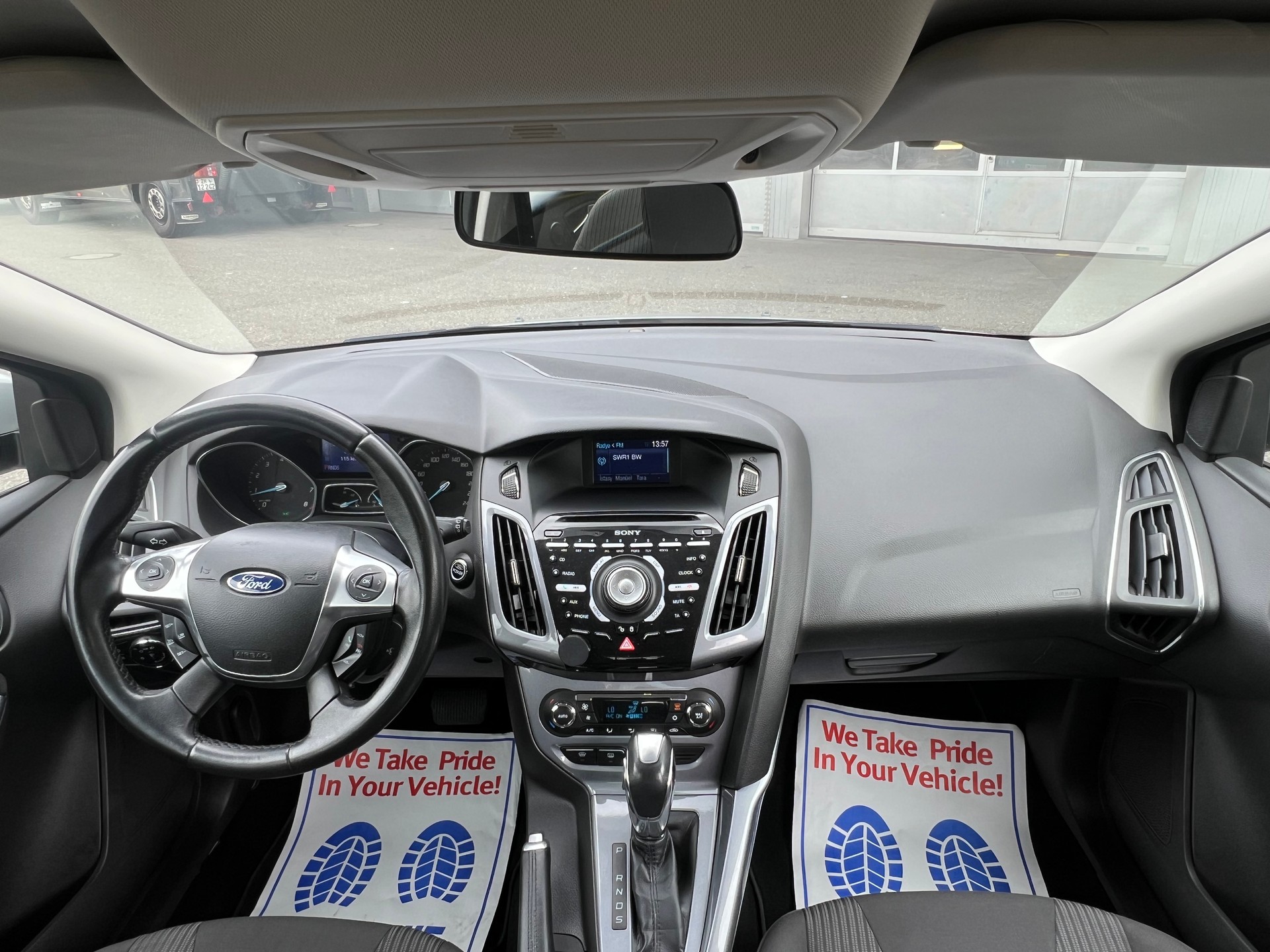 FORD Focus 1.6i VCT Titanium PowerShift-image-6