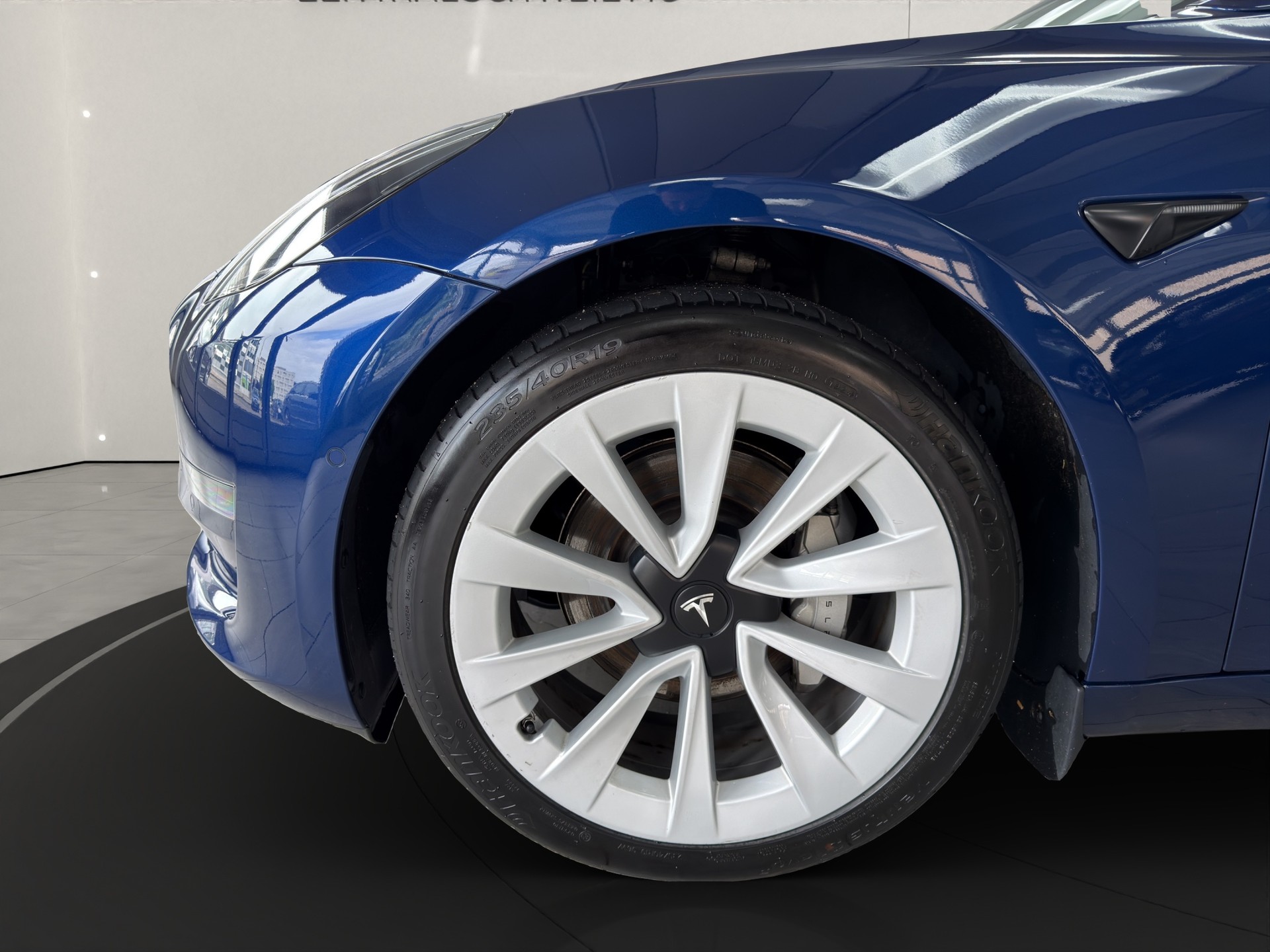 TESLA Model 3 Long Range Dual Motor AWD-image-12