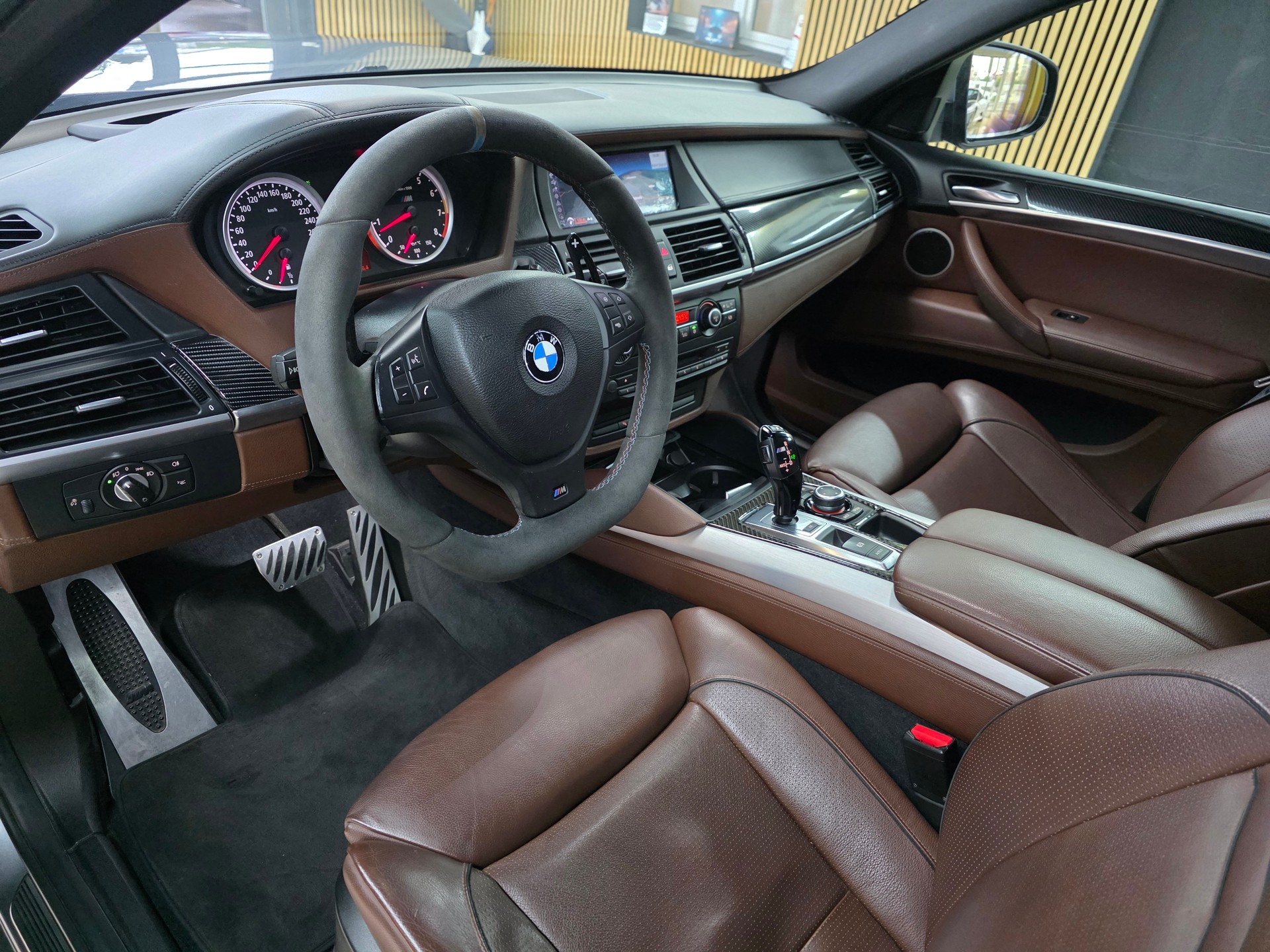 BMW X6 M Steptronic Individual-image-7