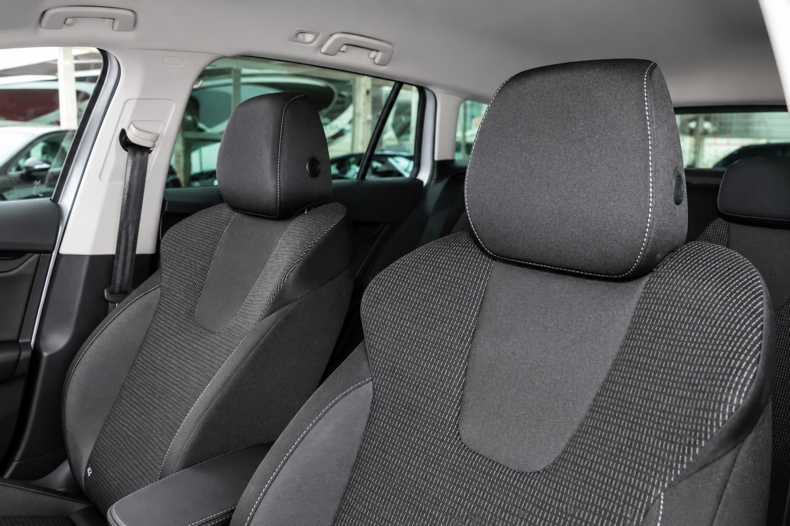 SKODA Octavia Combi 2.0 TDI Ambition DSG CH FAHRZEUG-image-13
