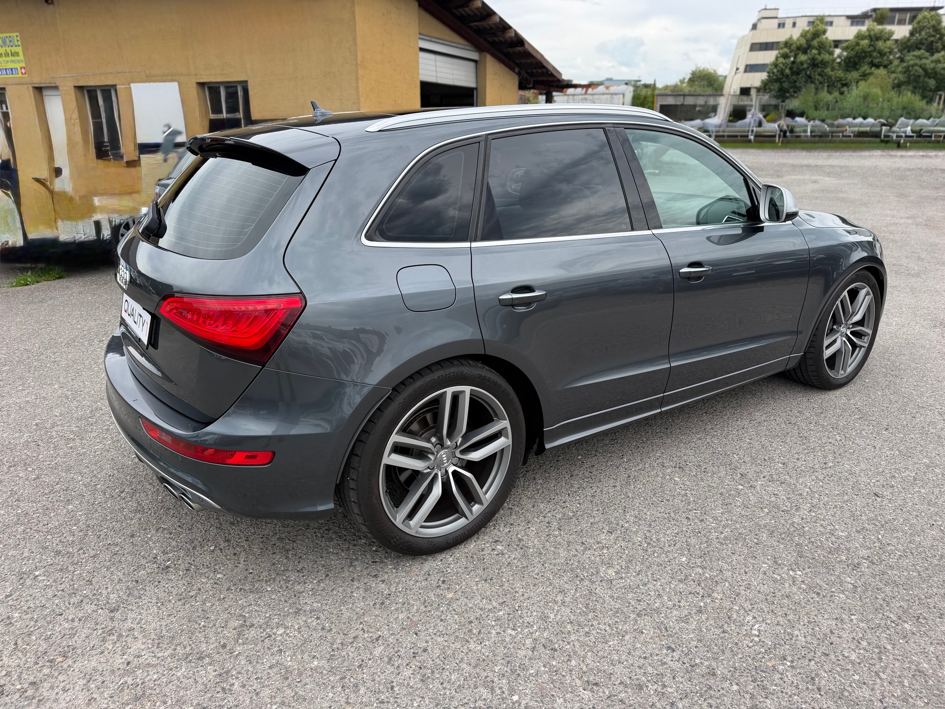 AUDI SQ5 3.0 TDI quattro tiptronic-image-4