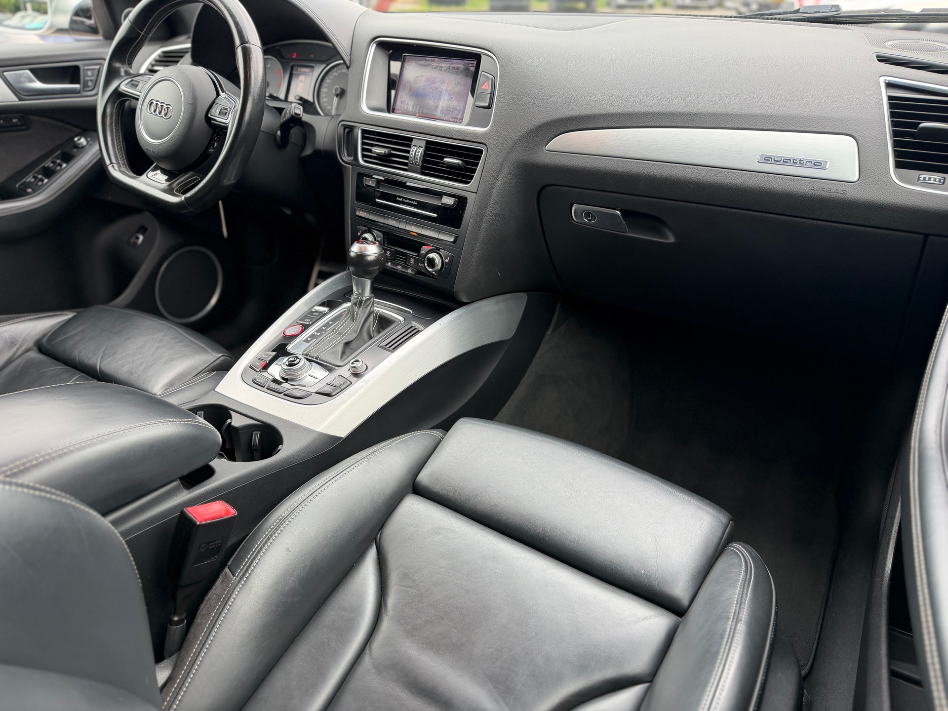 AUDI SQ5 3.0 TDI quattro tiptronic-image-11
