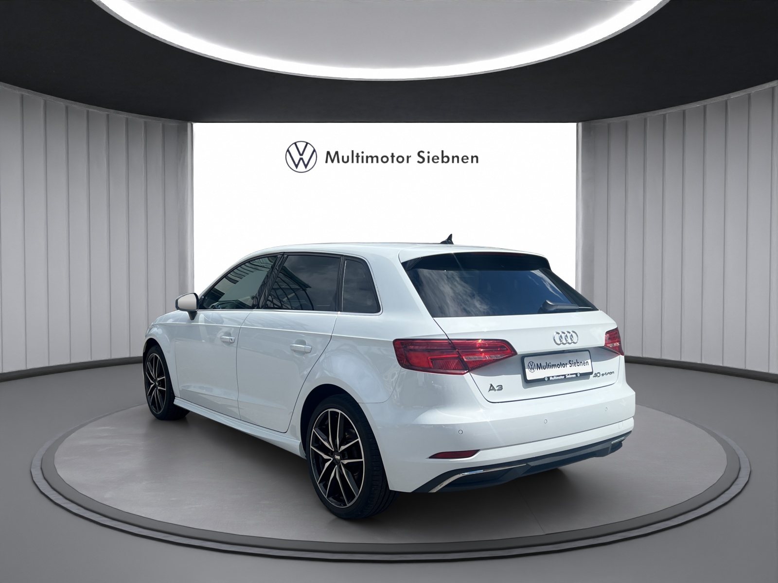 AUDI A3 Sportback 40 TFSI e-tron Sport S-tronic-image-2