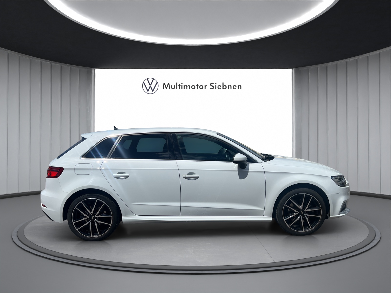 AUDI A3 Sportback 40 TFSI e-tron Sport S-tronic-image-5