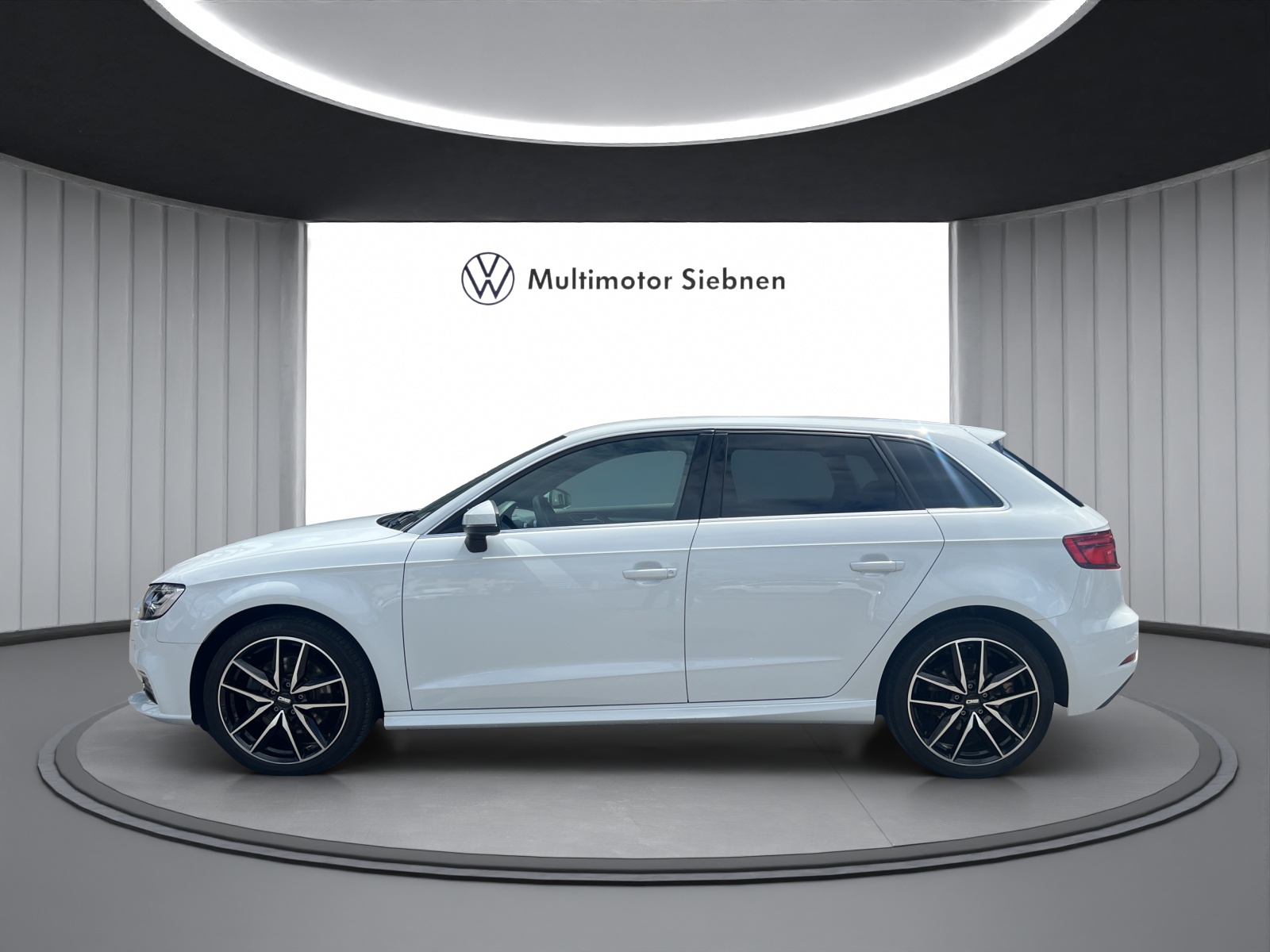 AUDI A3 Sportback 40 TFSI e-tron Sport S-tronic-image-1