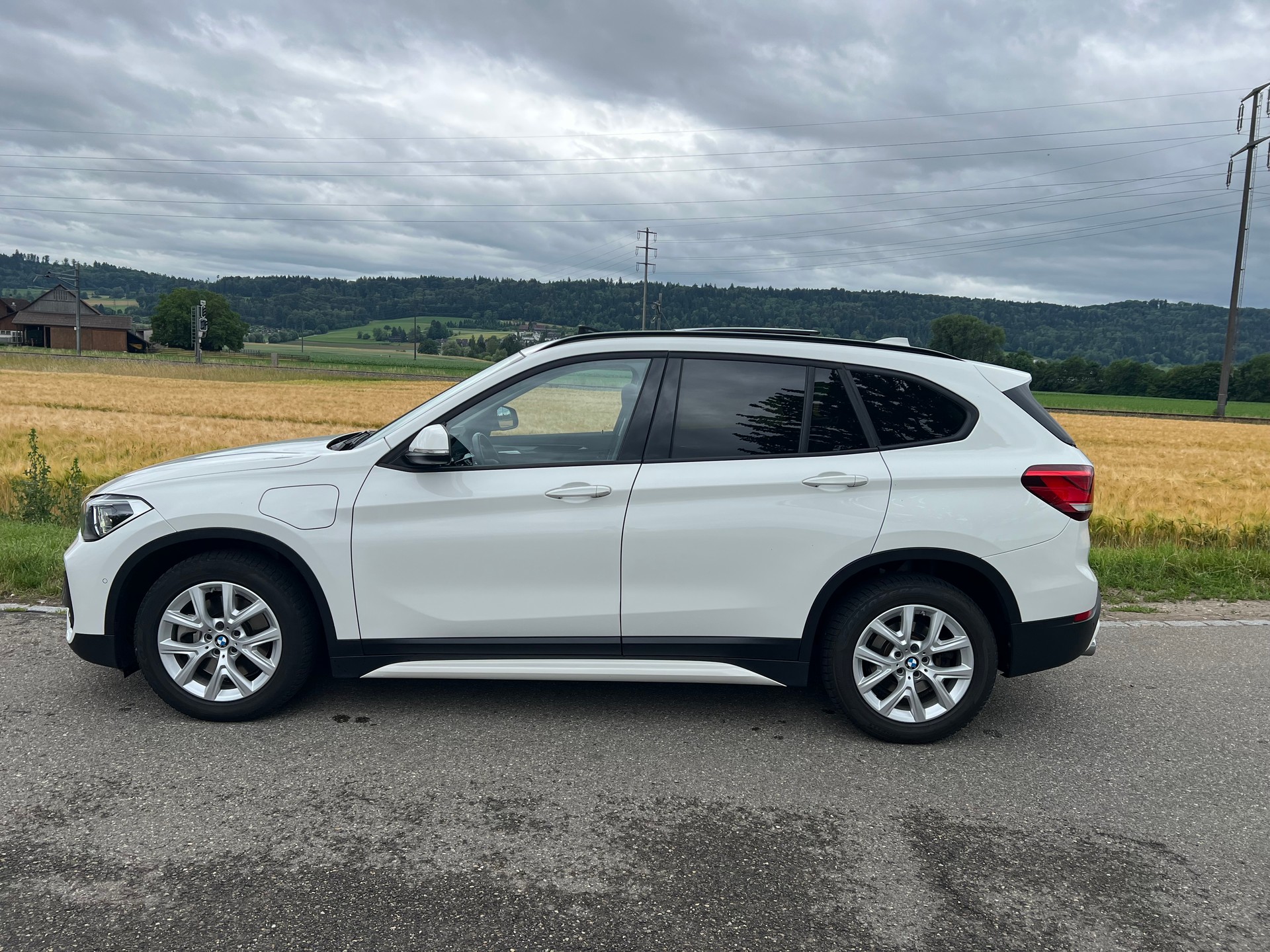 BMW X1 xDrive 25e Sport Line Steptronic-image-8