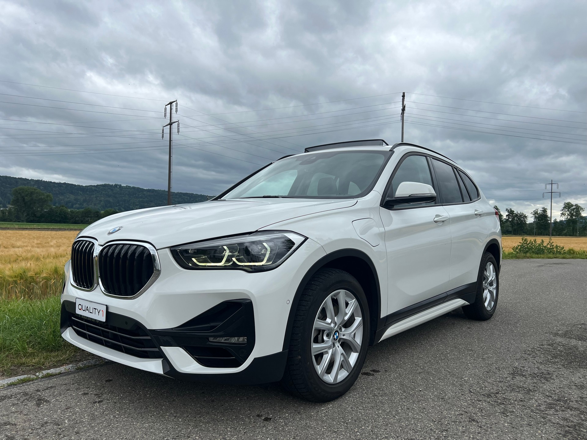 BMW X1 xDrive 25e Sport Line Steptronic-image-3