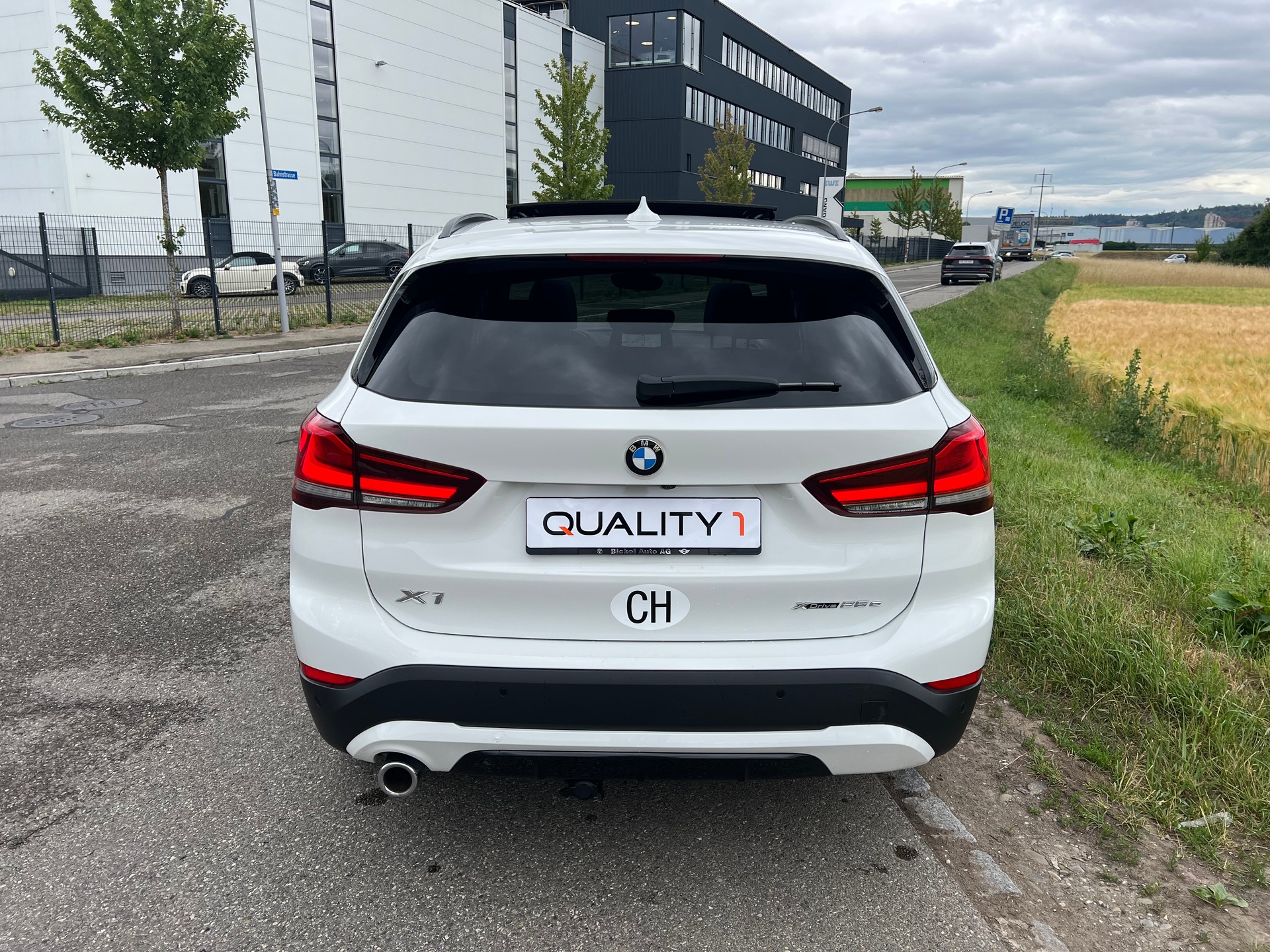 BMW X1 xDrive 25e Sport Line Steptronic-image-14