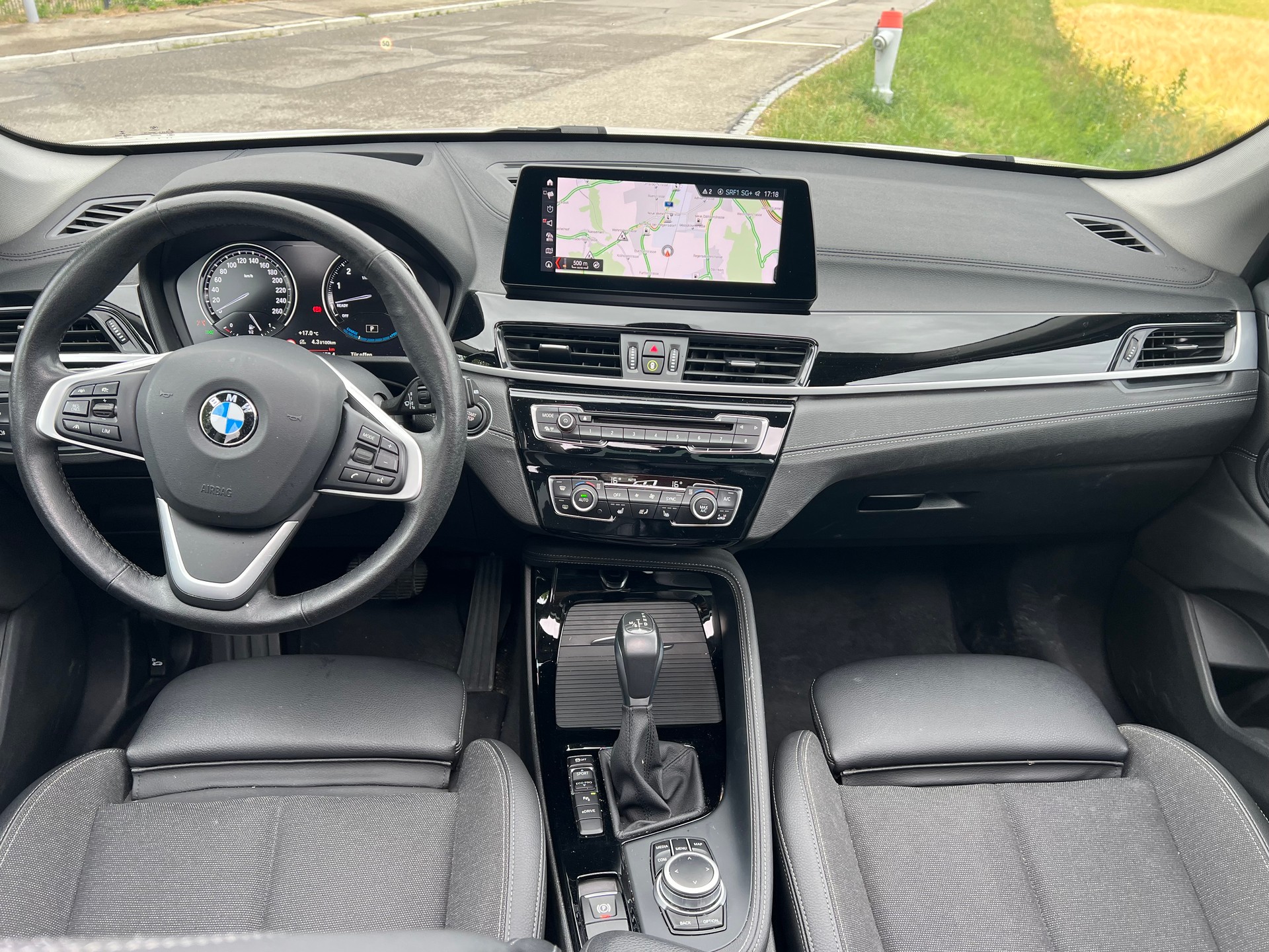 BMW X1 xDrive 25e Sport Line Steptronic-image-16