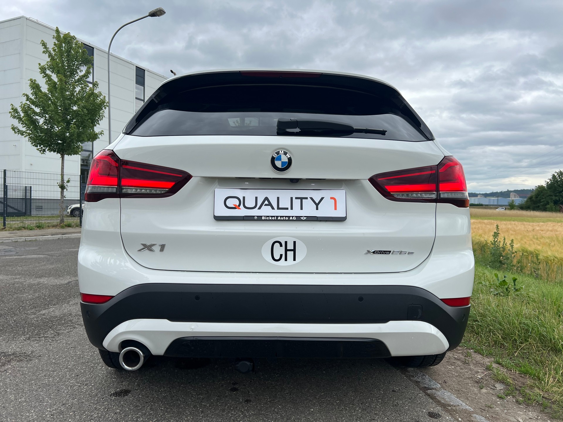 BMW X1 xDrive 25e Sport Line Steptronic-image-12