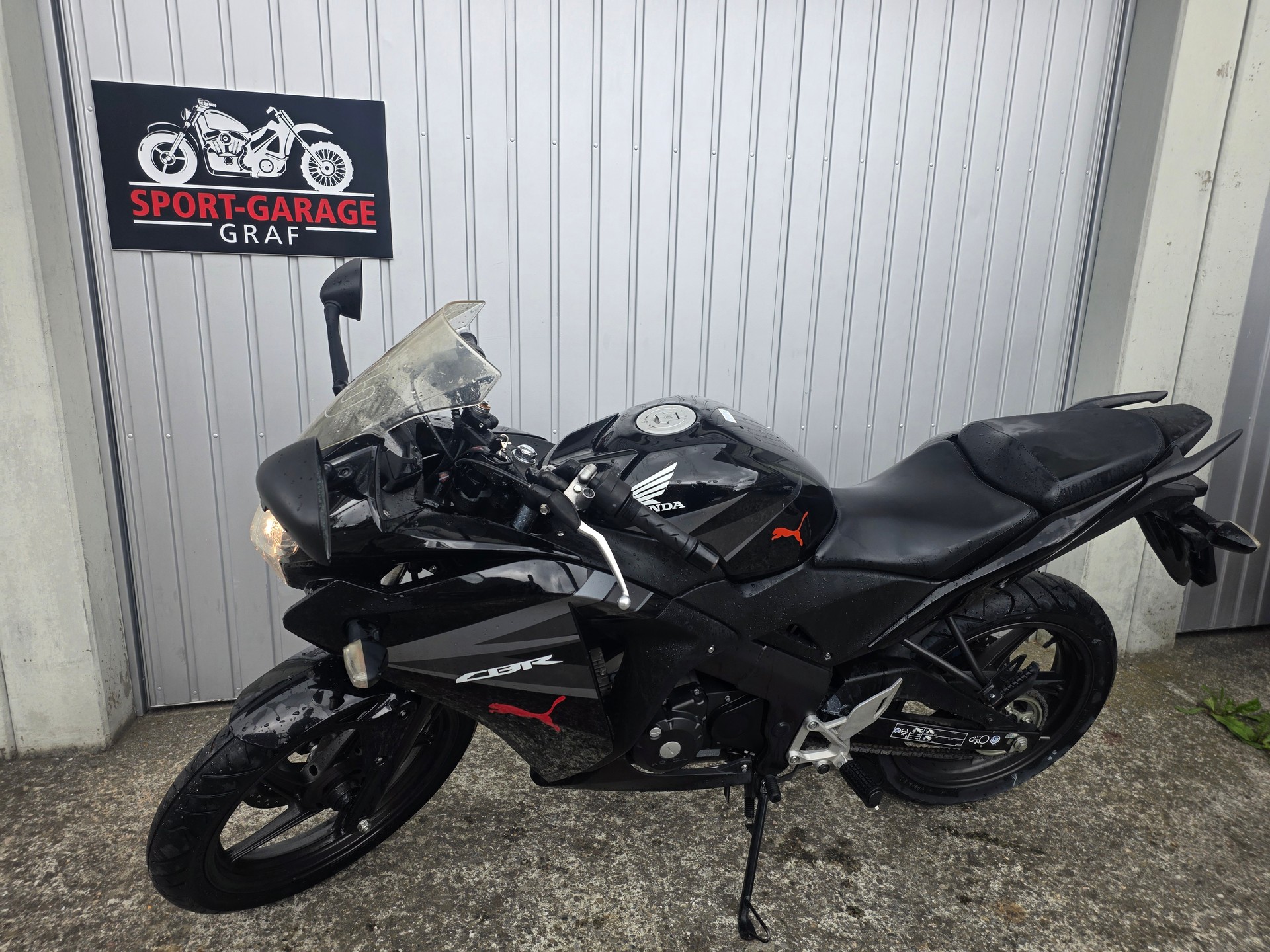 HONDA CBR 125 R-showroom-element-2