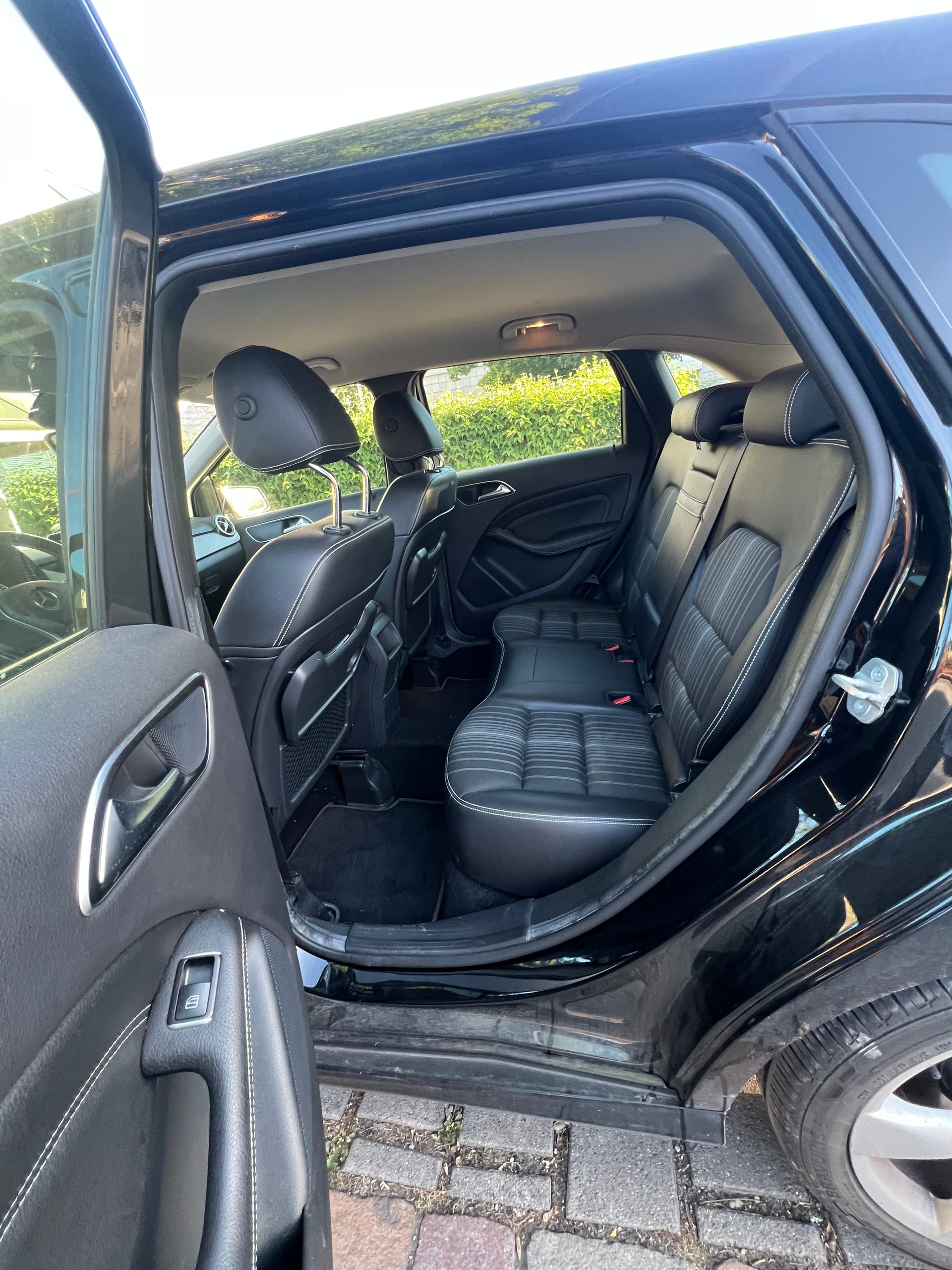 MERCEDES-BENZ B 200 7G-DCT-image-6