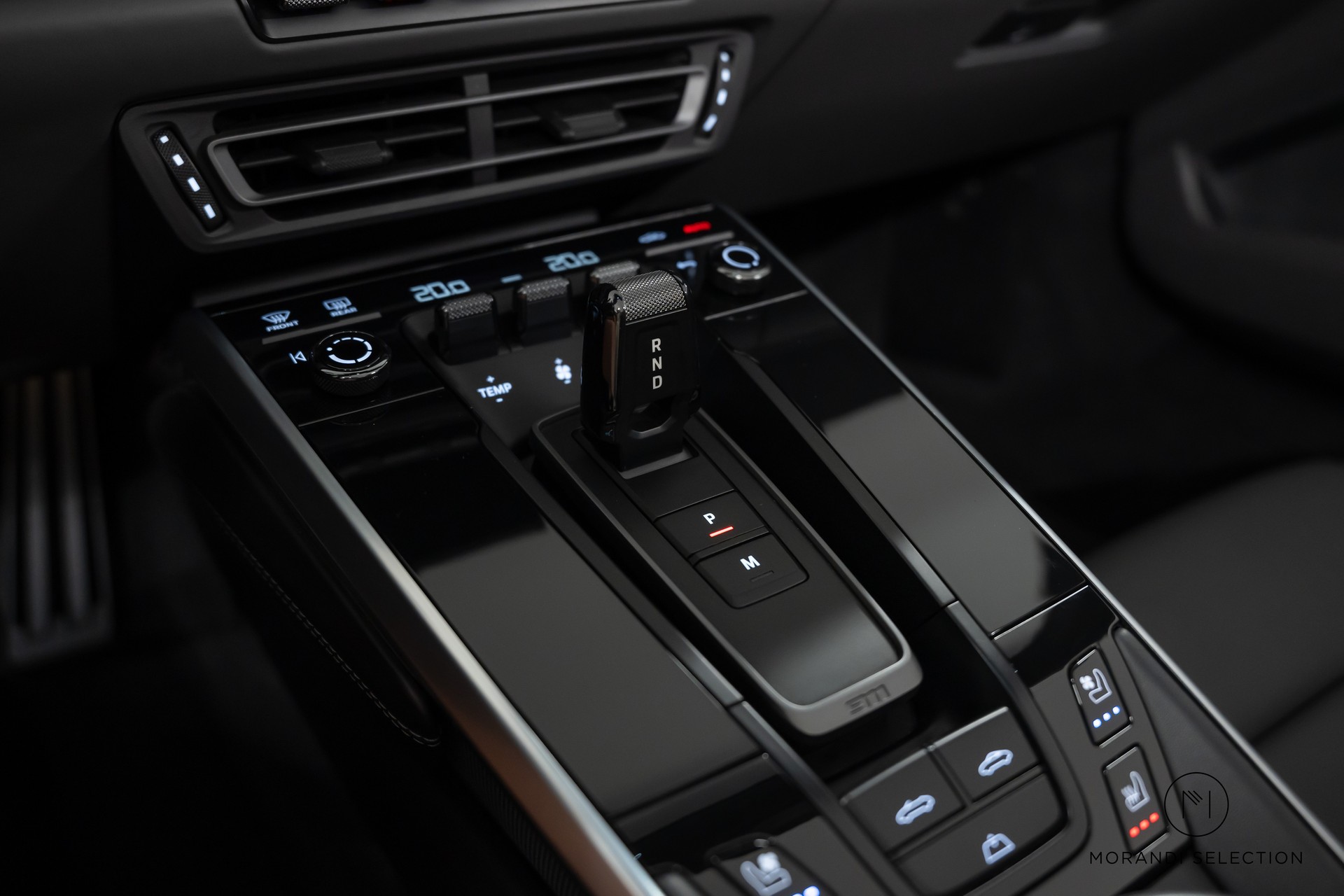 PORSCHE 911 Cabriolet 3.7 Turbo S PDK-image-28