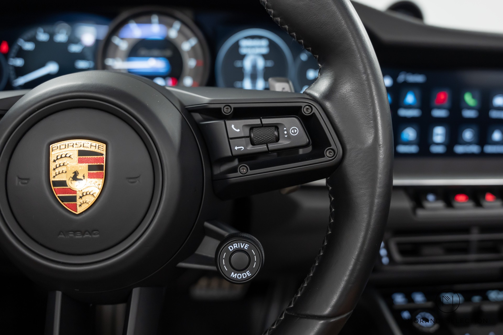 PORSCHE 911 Cabriolet 3.7 Turbo S PDK-image-24