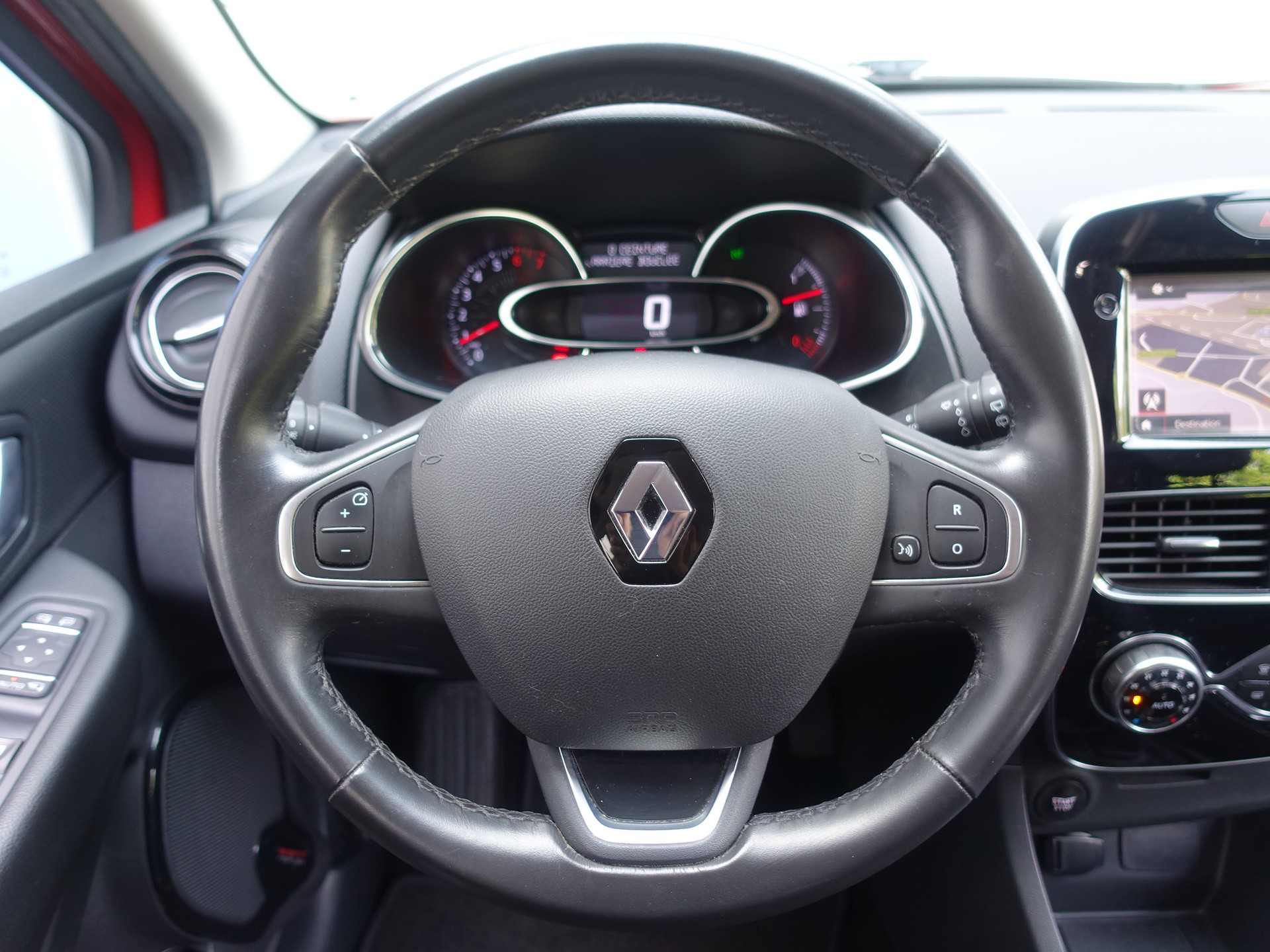 RENAULT Clio Grandtour 1.5 dCi Intens-image-12