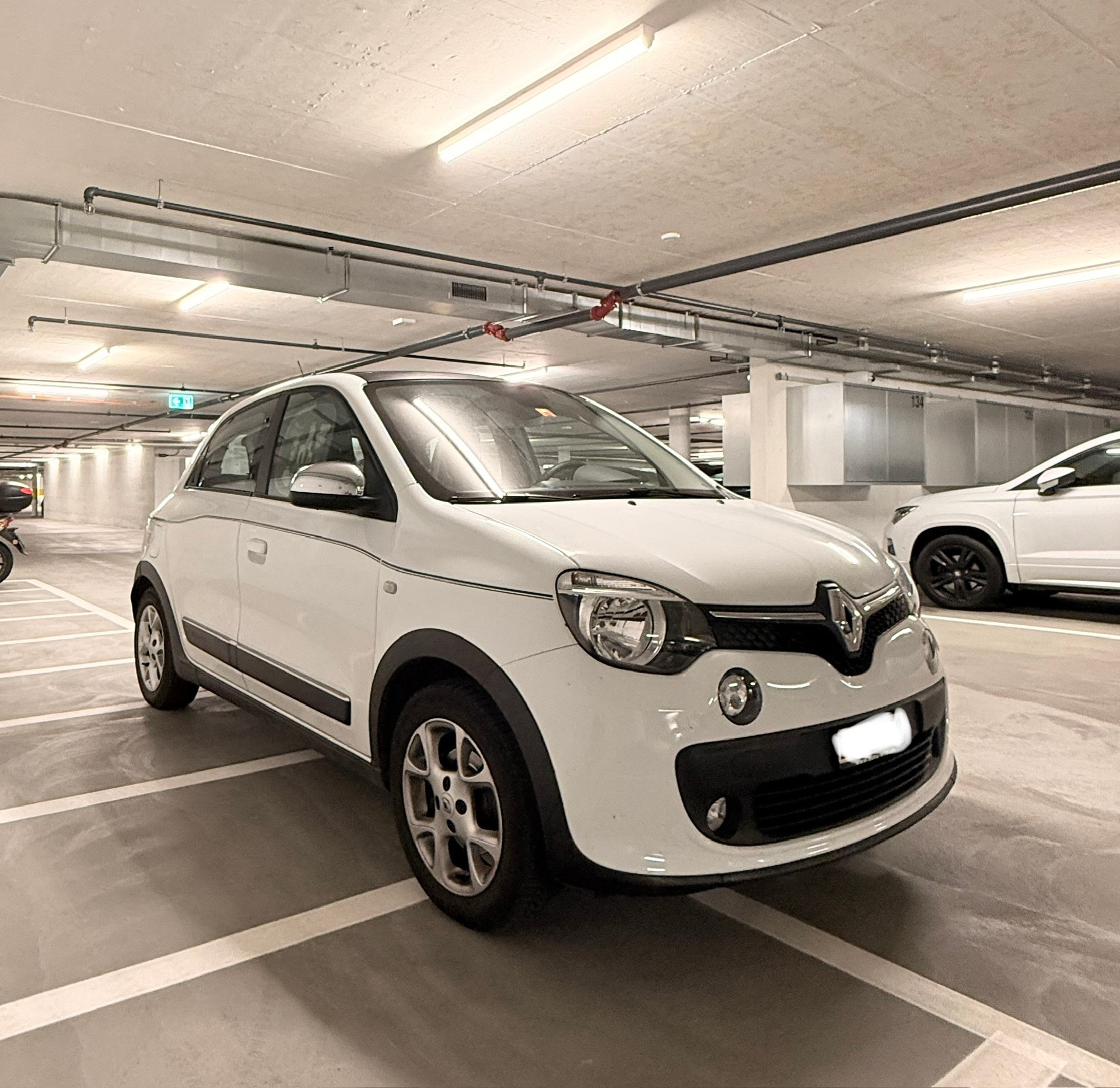 RENAULT 0.9 TCe 90 Iconic-image-0
