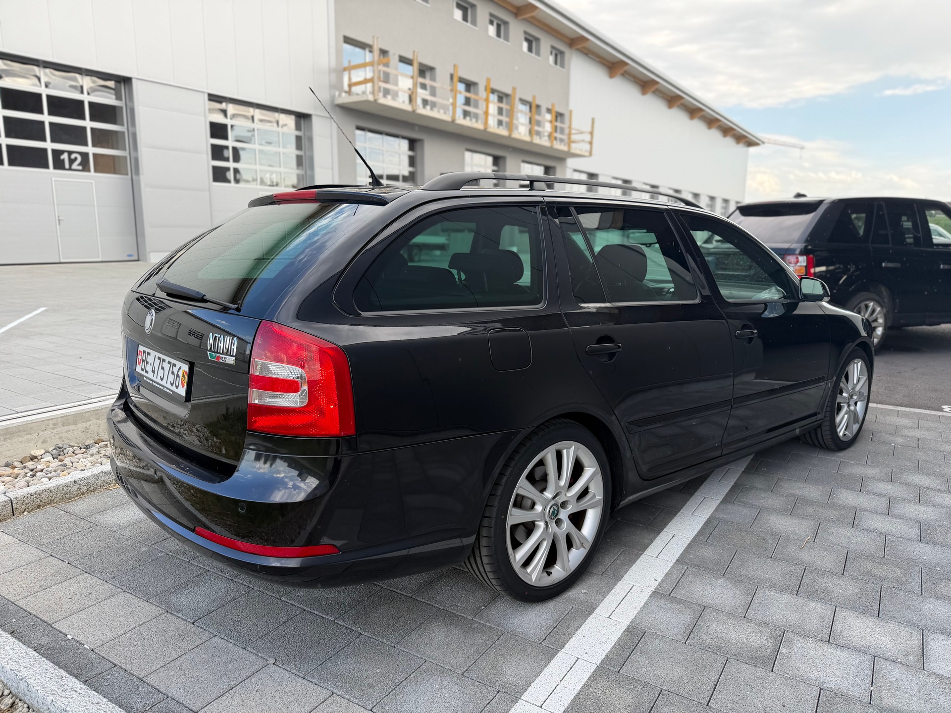 SKODA Octavia 2.0 TFSI RS-image-2