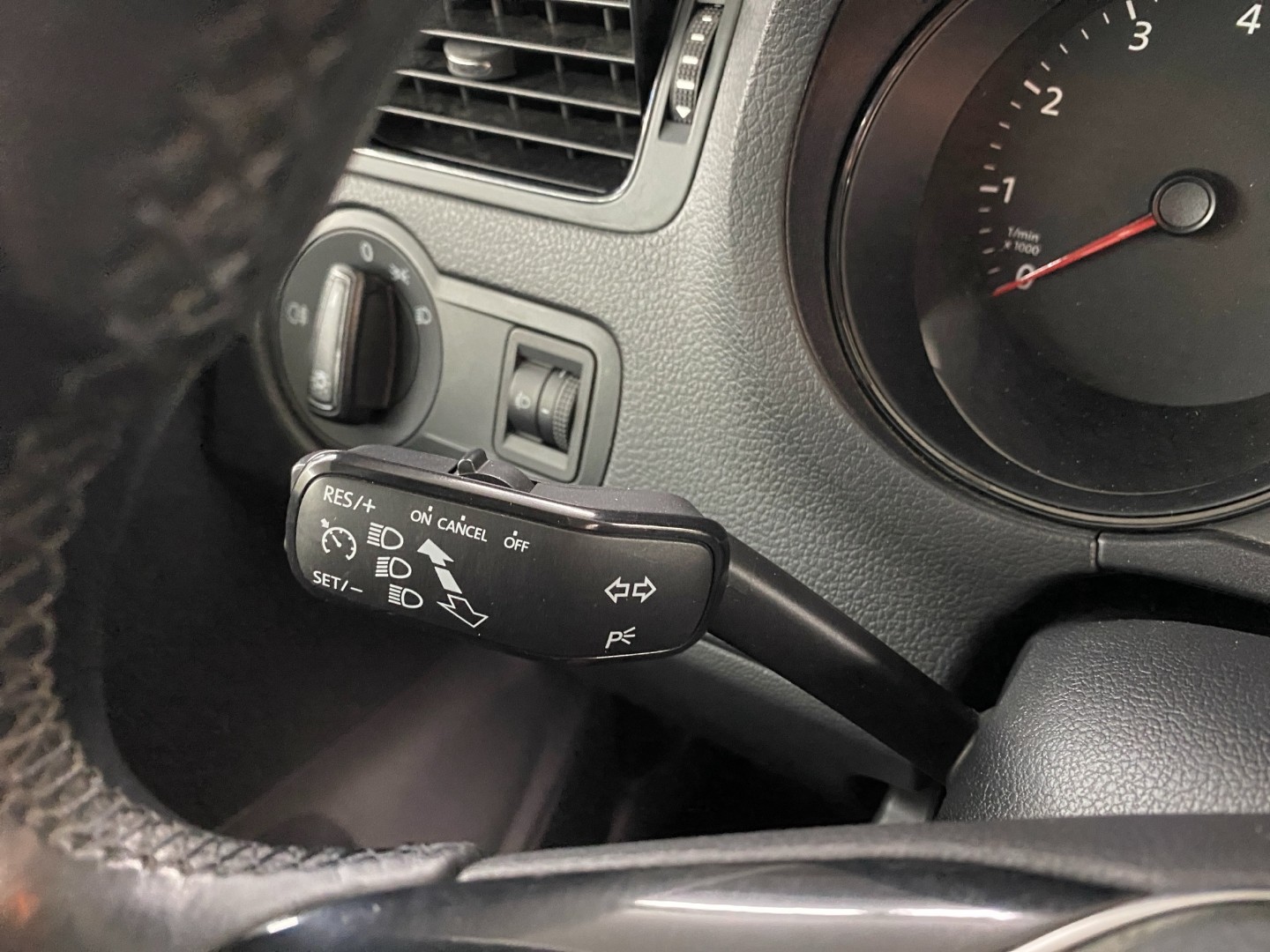 VW Polo 1.0 BMT Trendline-image-17