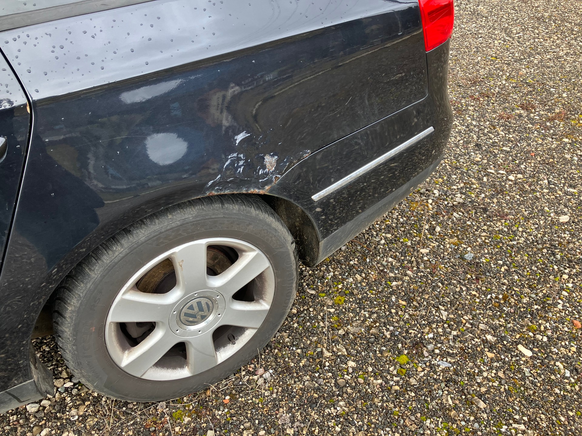VW Passat Variant 2.0 TDI Sportline 4Motion-image-9