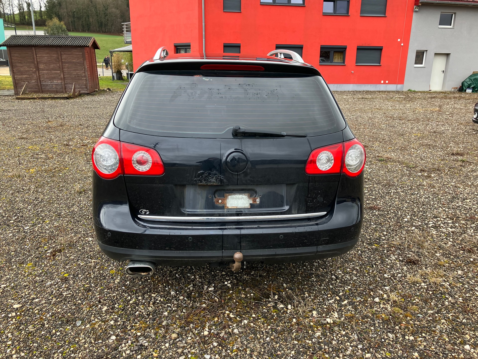 VW Passat Variant 2.0 TDI Sportline 4Motion-image-3