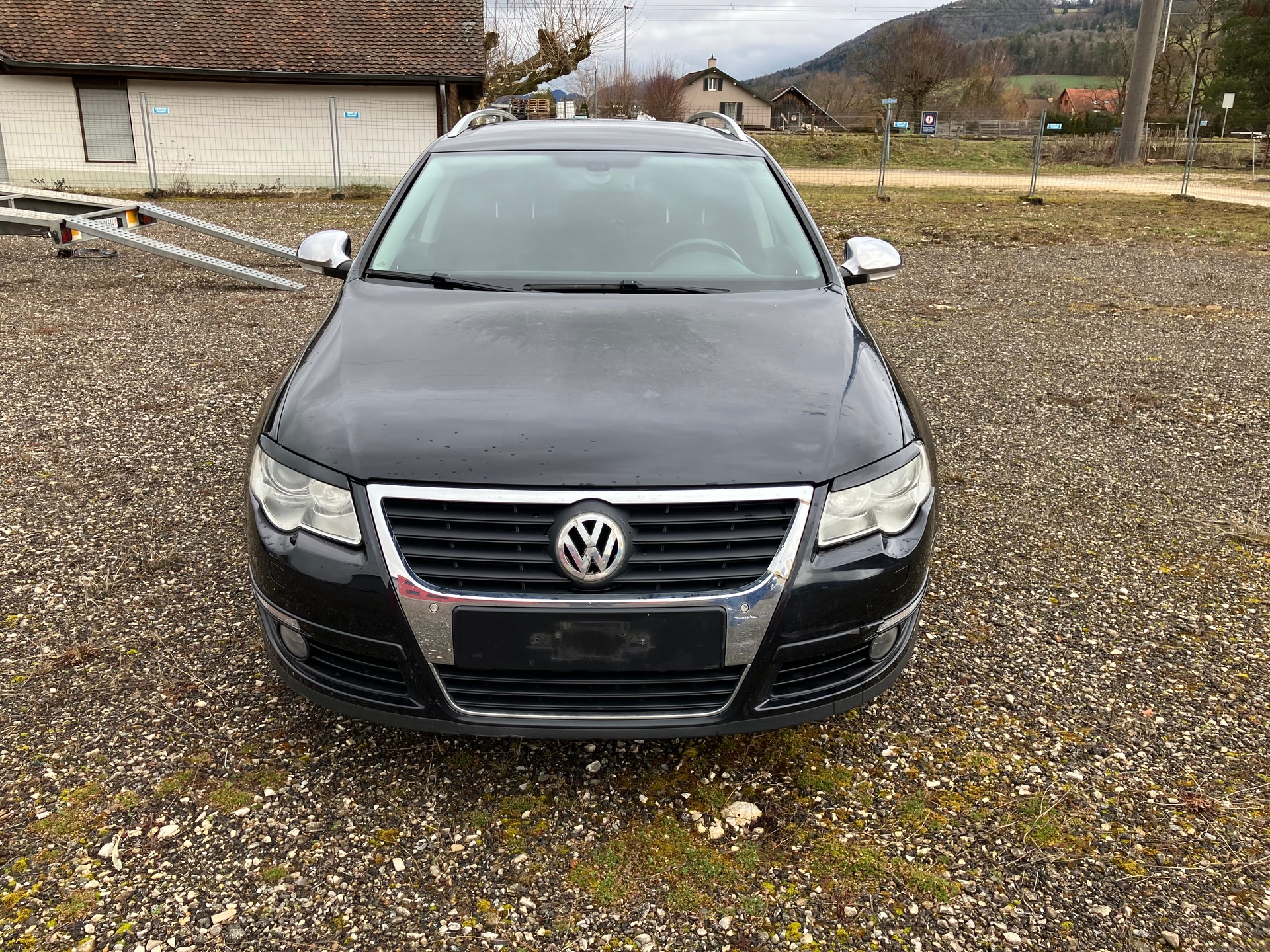 VW Passat Variant 2.0 TDI Sportline 4Motion-image-2