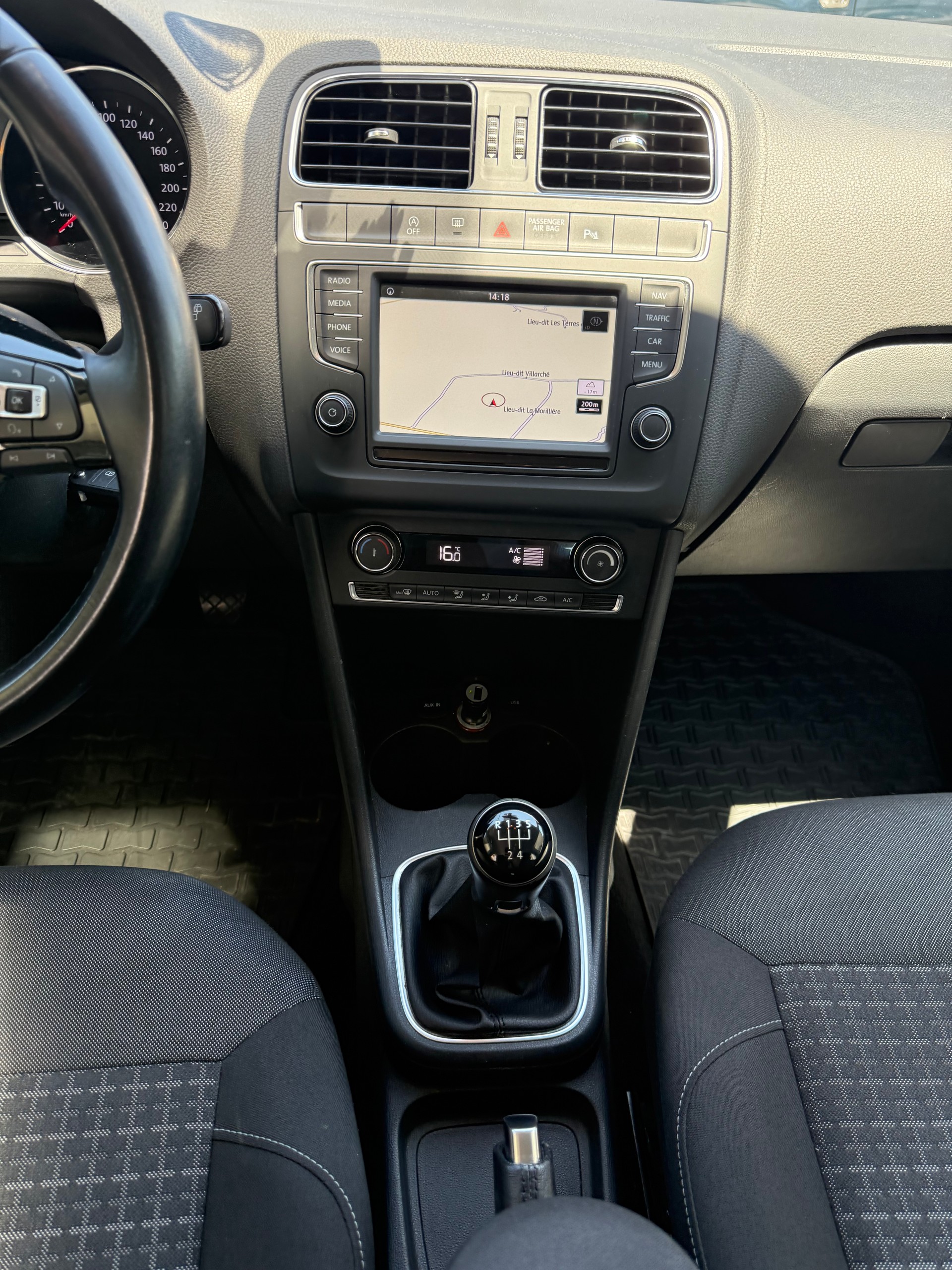 VW Polo 1.2 TSI BMT Trendline-image-5
