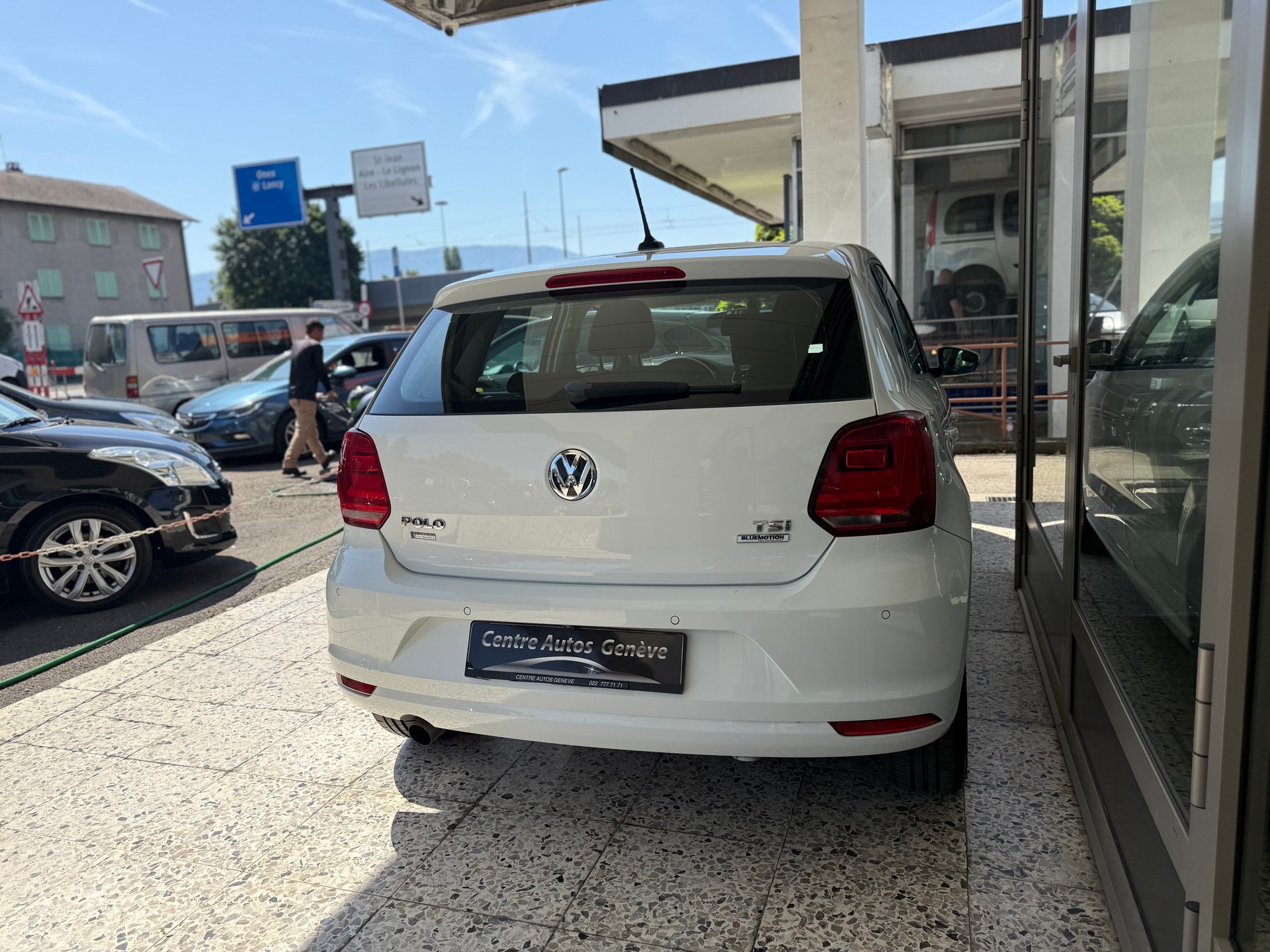VW Polo 1.2 TSI BMT Trendline-image-2