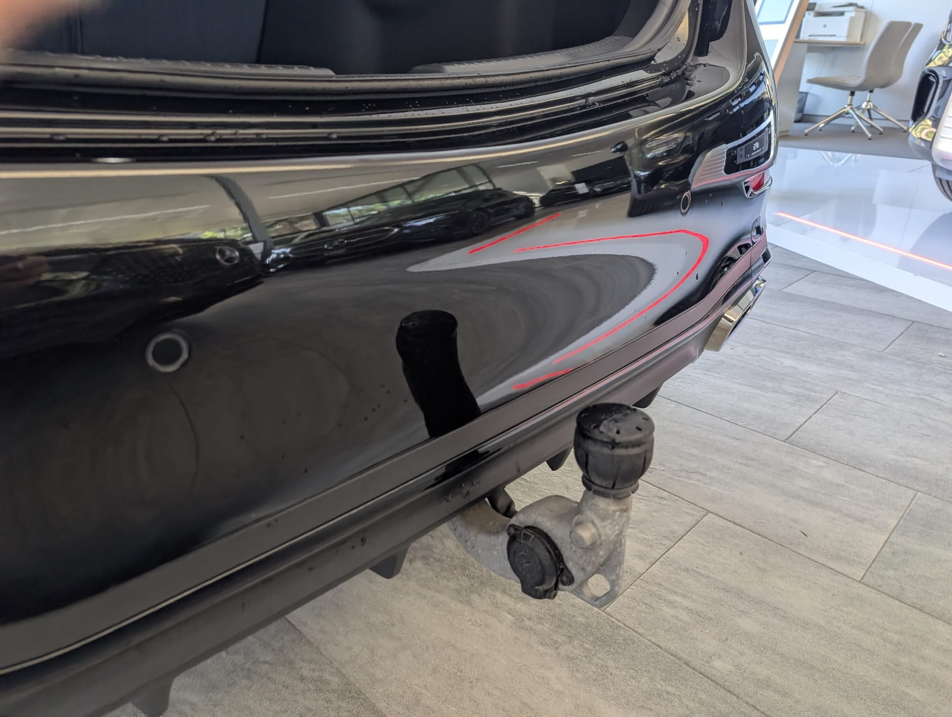 MERCEDES-BENZ C 220 d Swiss Star AMG Line 4matic-image-3