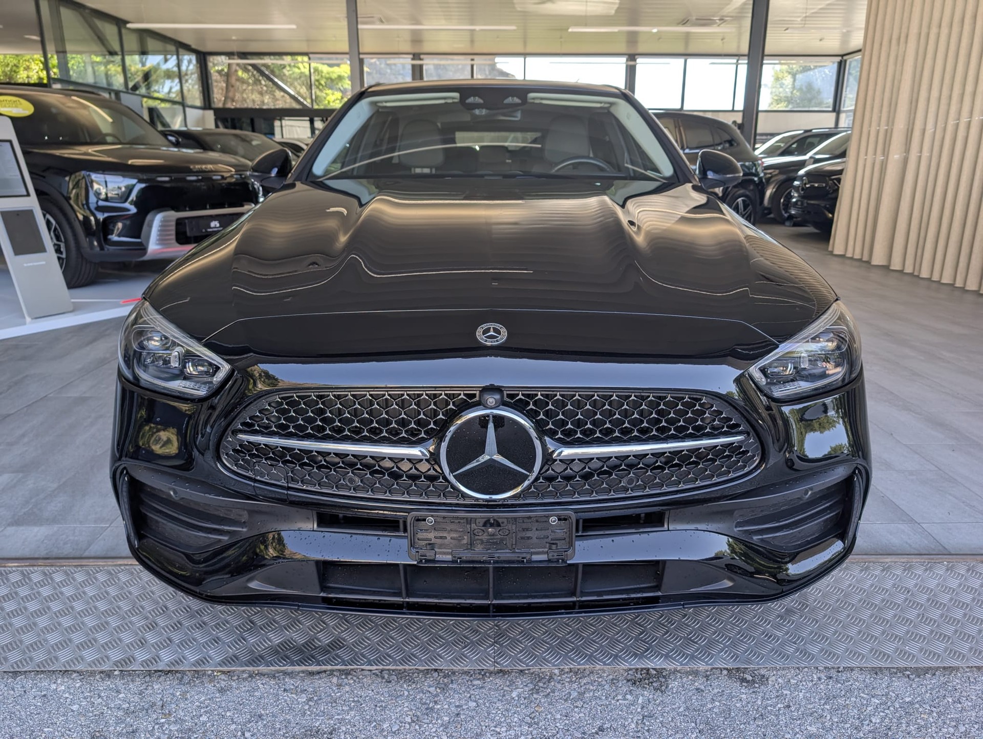 MERCEDES-BENZ C 220 d Swiss Star AMG Line 4matic-image-8