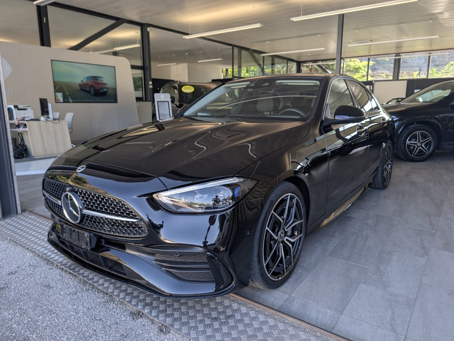 MERCEDES-BENZ C 220 d Swiss Star AMG Line 4matic-image-0